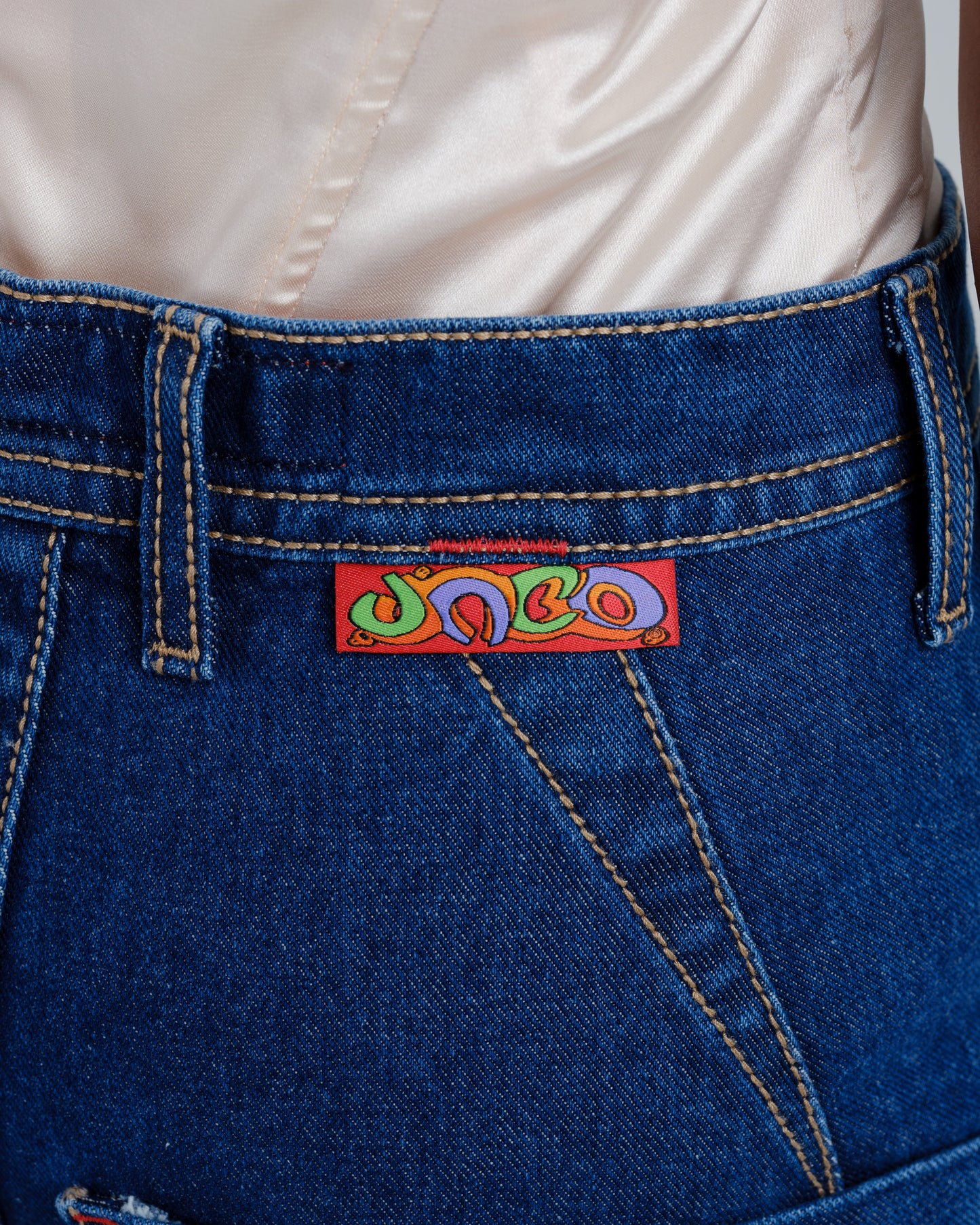 Analog Breakdown. 30”. Deep Dark Stone.