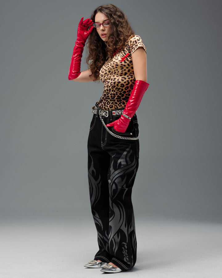 W Flame Karatz. 23". Jet Black.