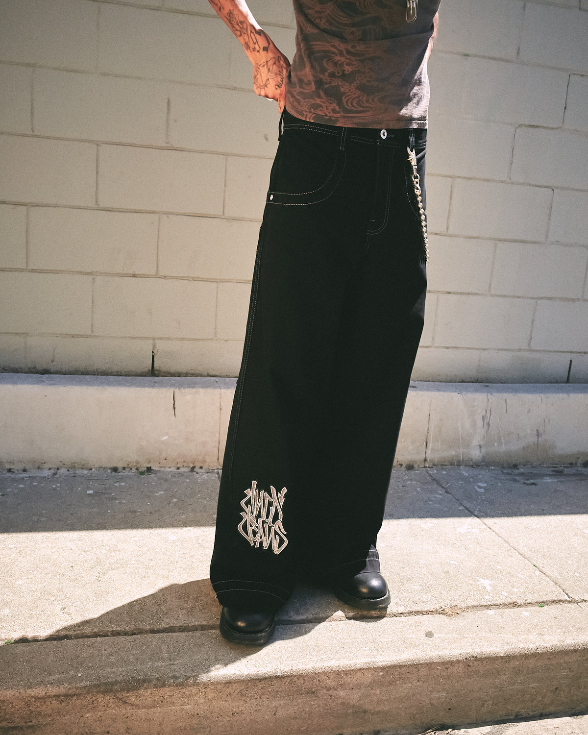 Rollin. 26". Jet Black.