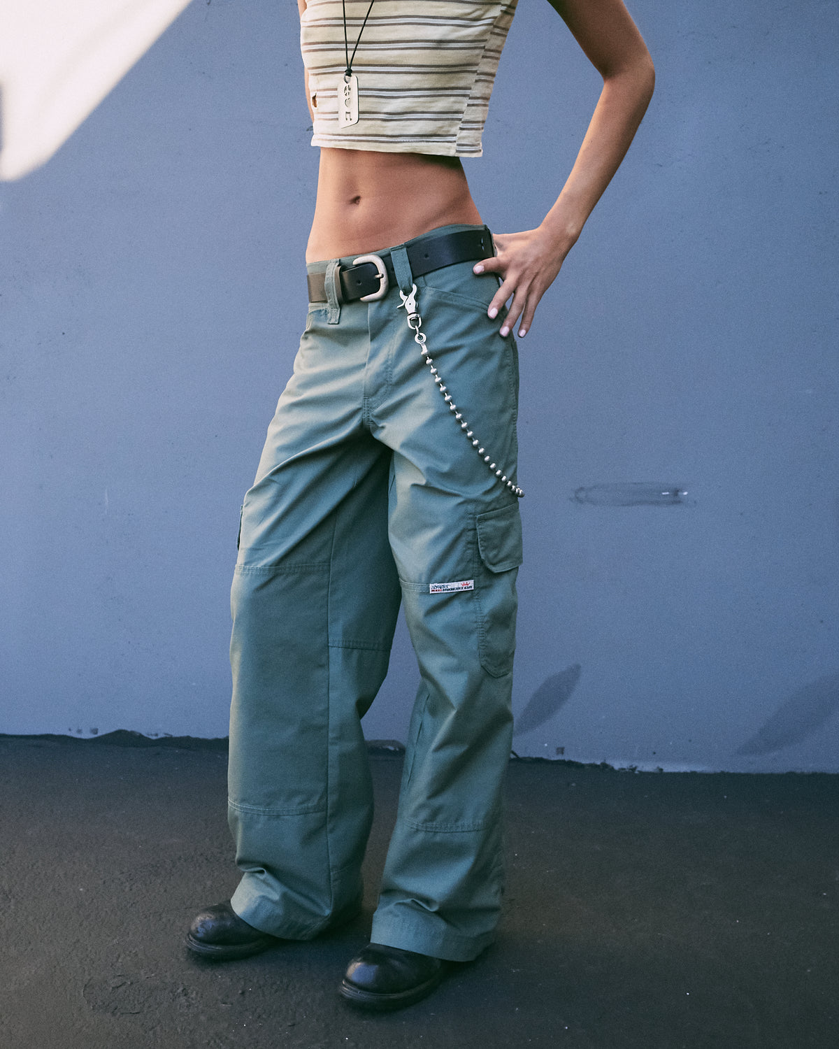 W Indicator Cargo Pants. 22". Olive.