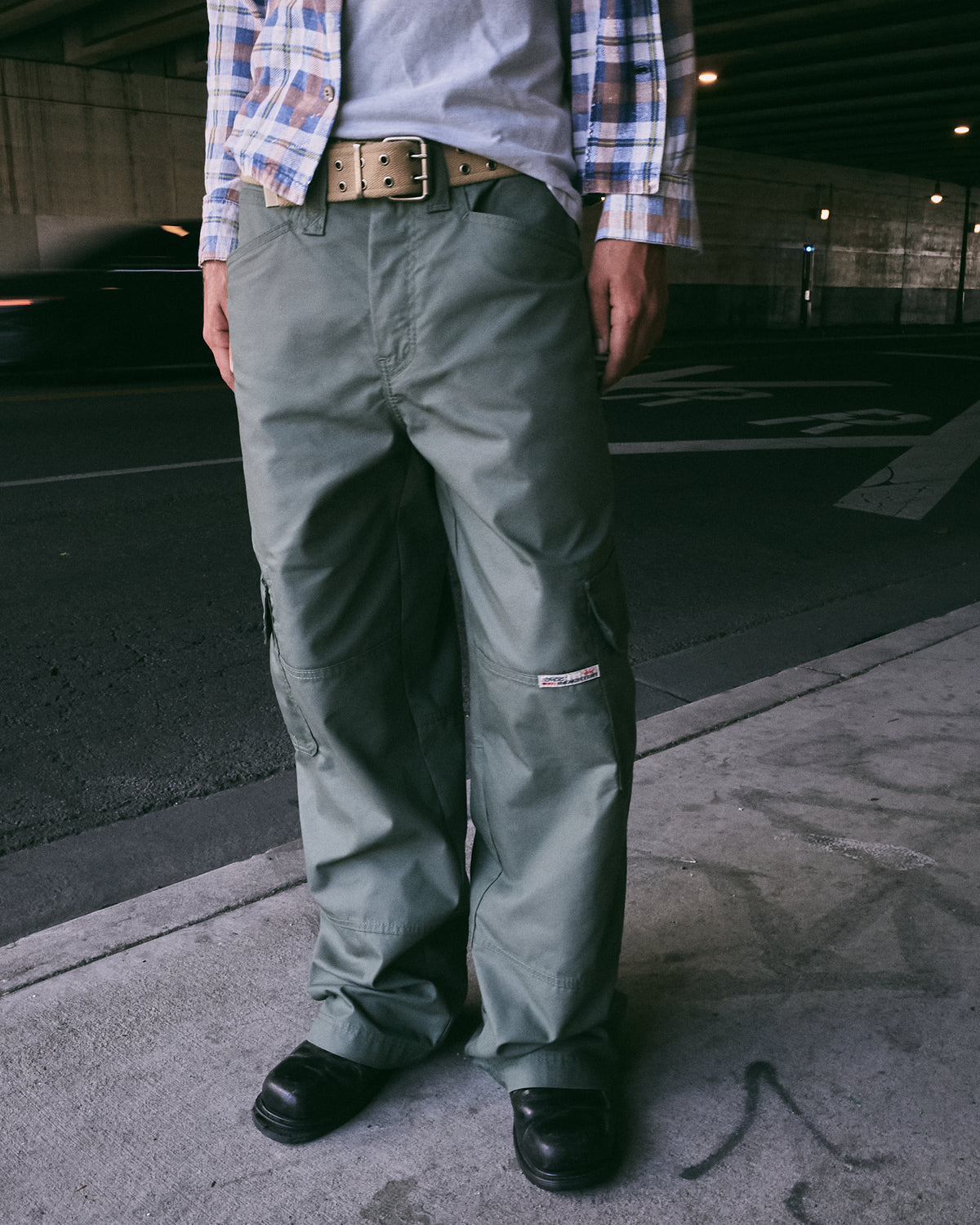 Indicator Cargo Pants. 22”. Olive.
