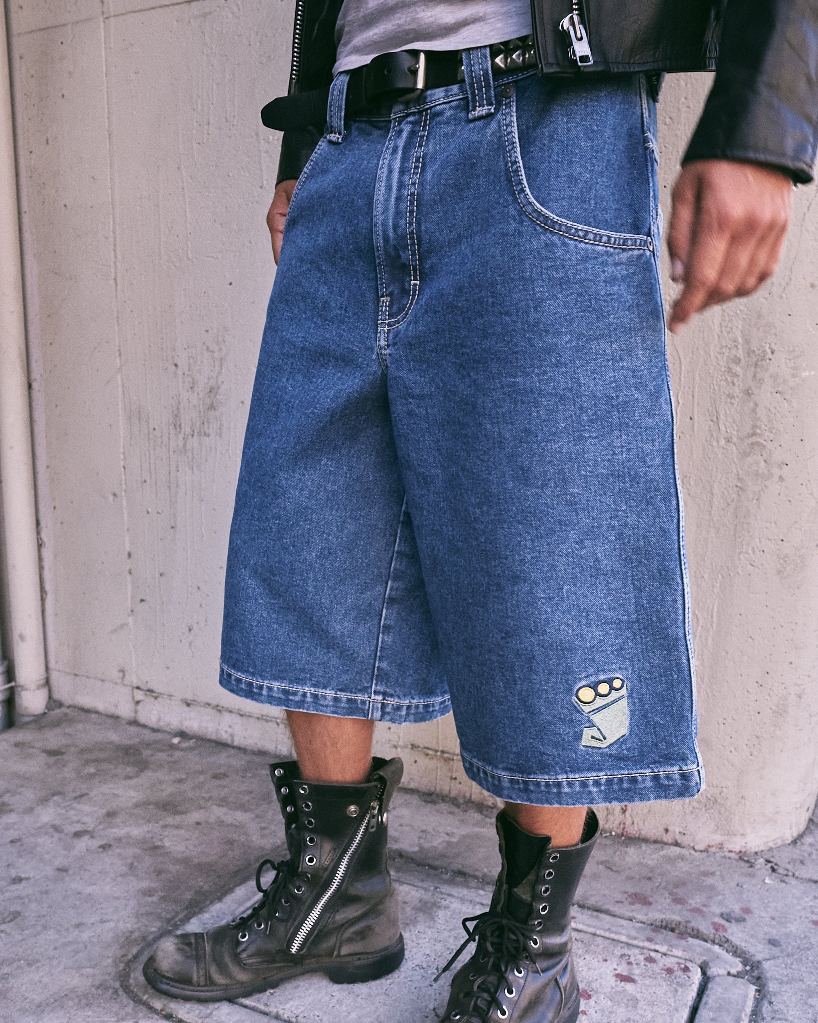 179 Pipes Shorts. 14