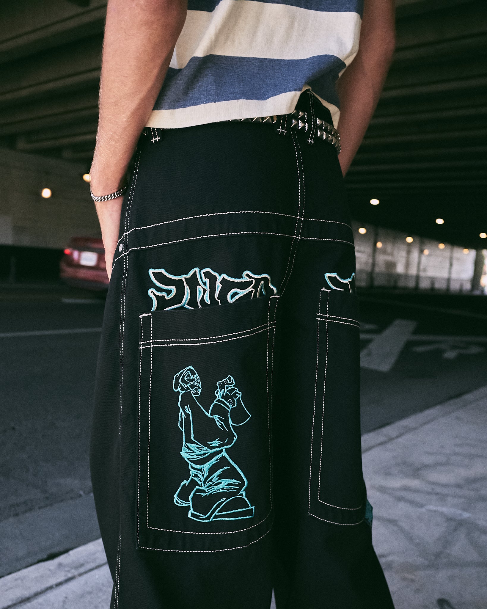 Artistical Uprising Jeans. 26