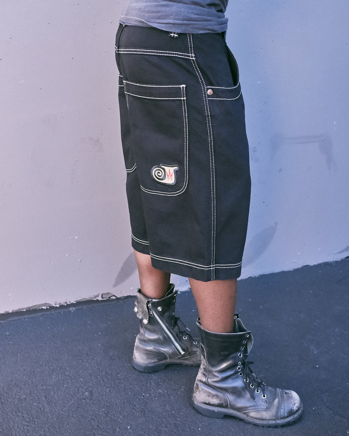 101 Twin Cannon Shorts. 14". Black/Gold J.