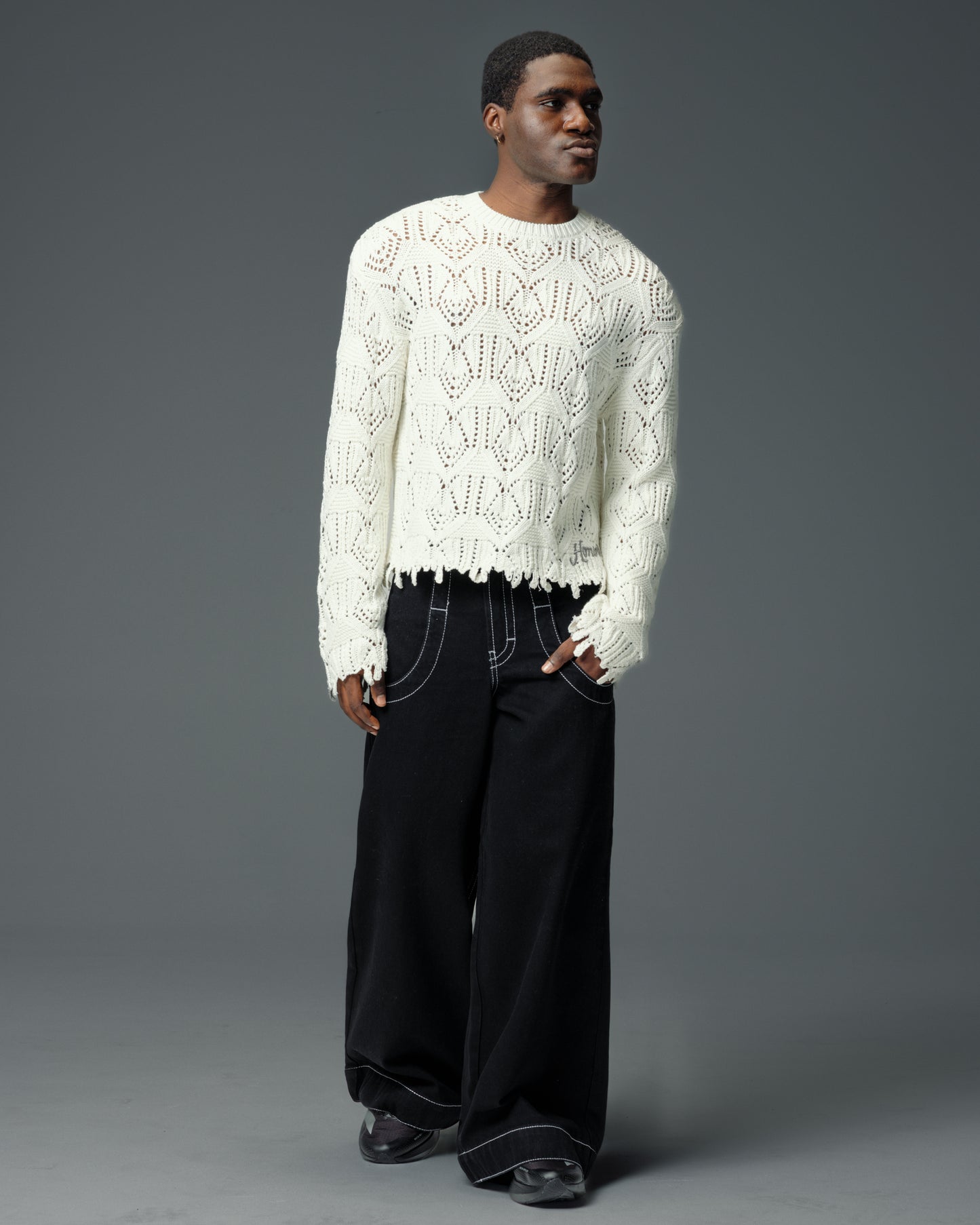 Polar Bear. 28". Jet Black.