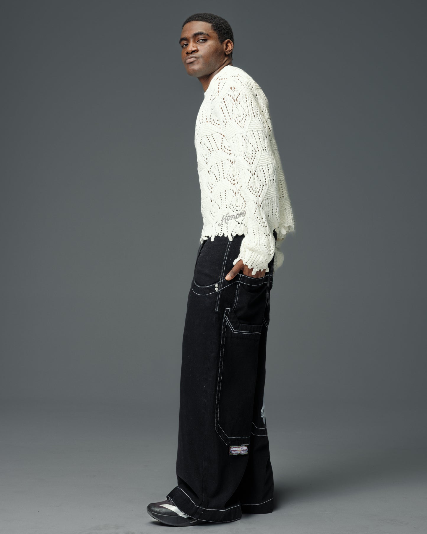 Polar Bear. 28". Jet Black.