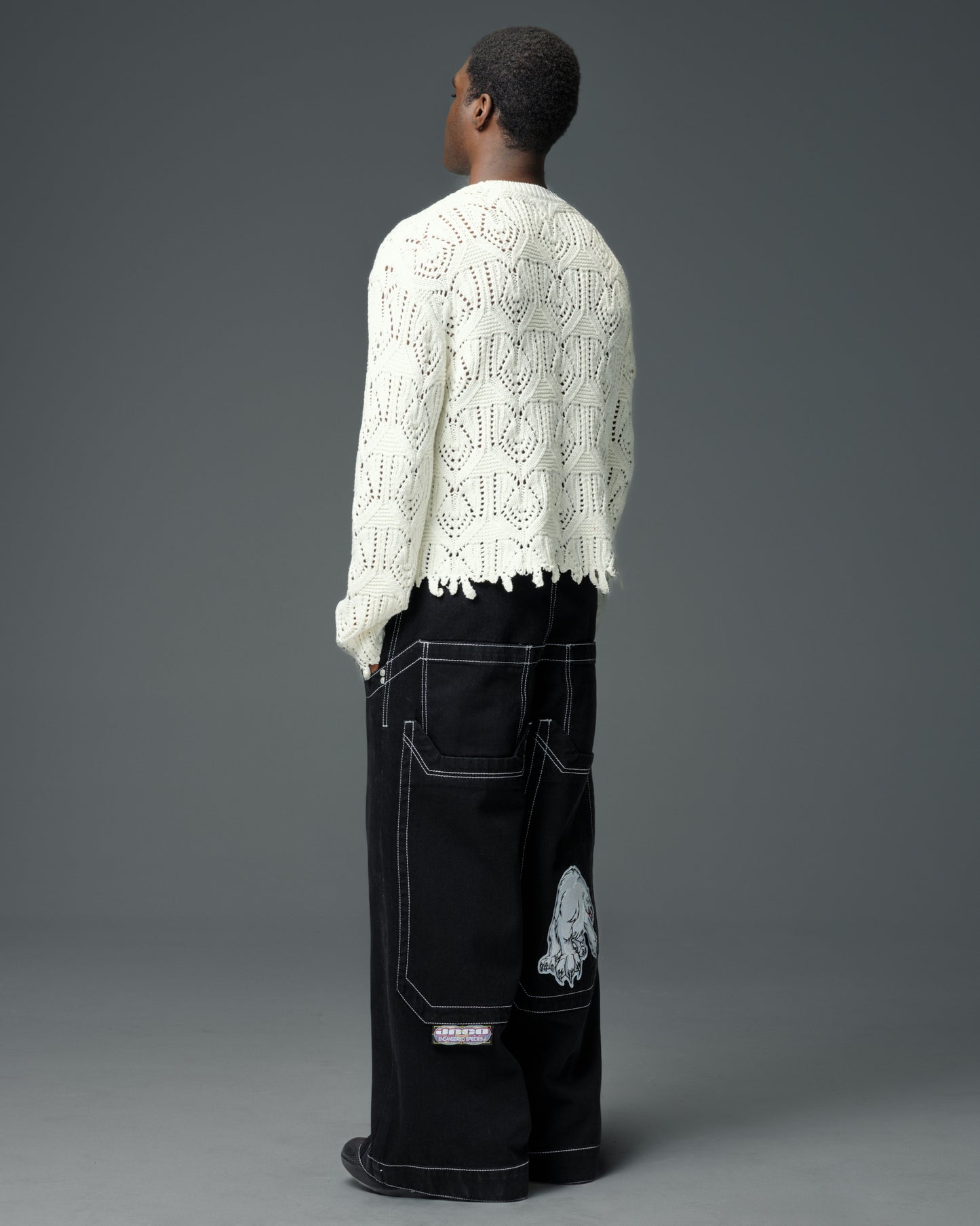 Polar Bear. 28". Jet Black.