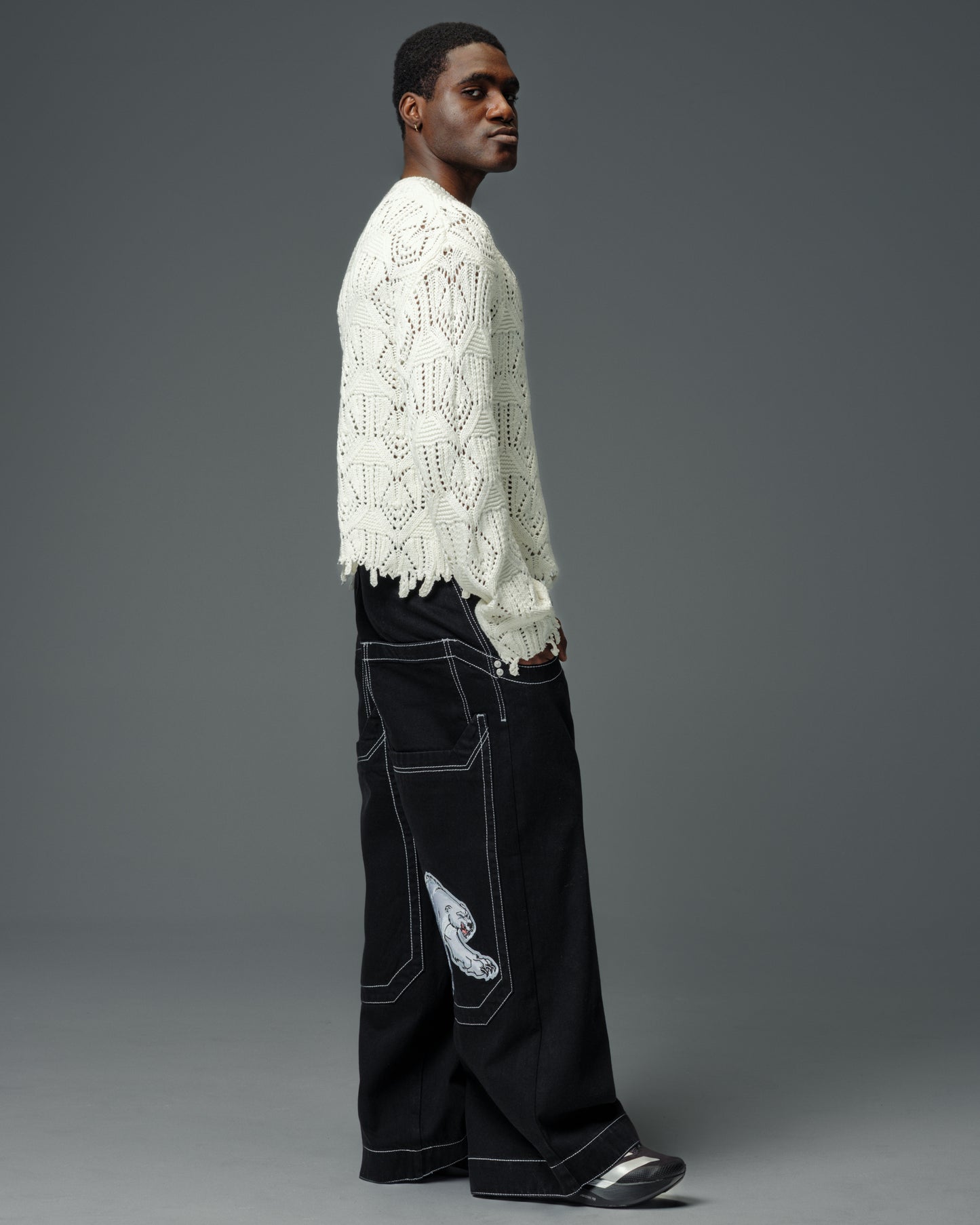 Polar Bear. 28". Jet Black.