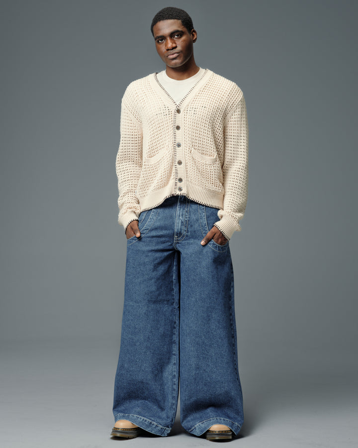 Rhino. 34". Dark Stone.