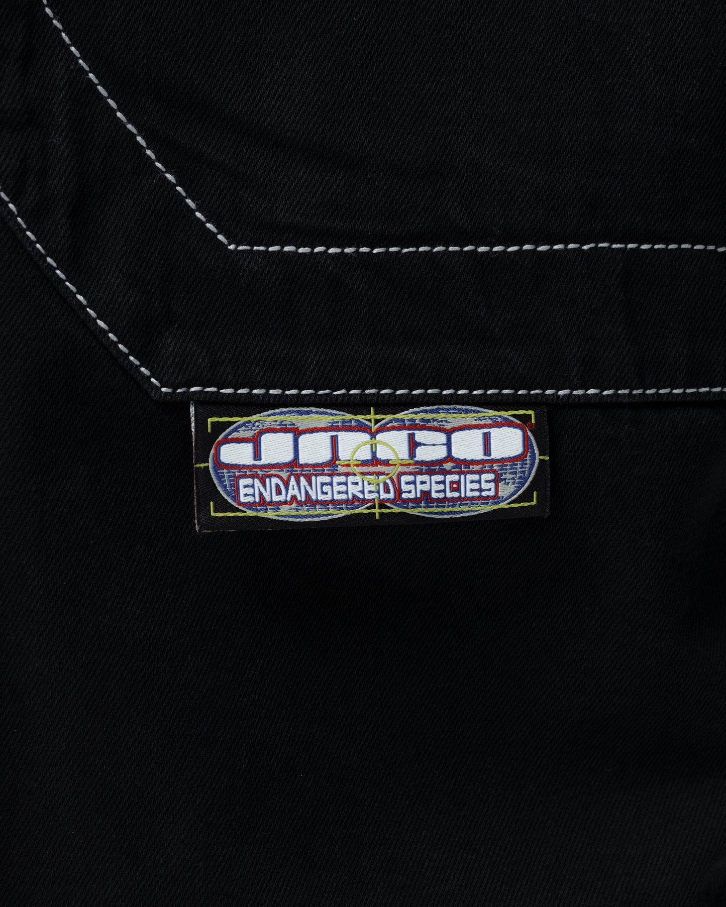 Rhino. 34". Jet Black.