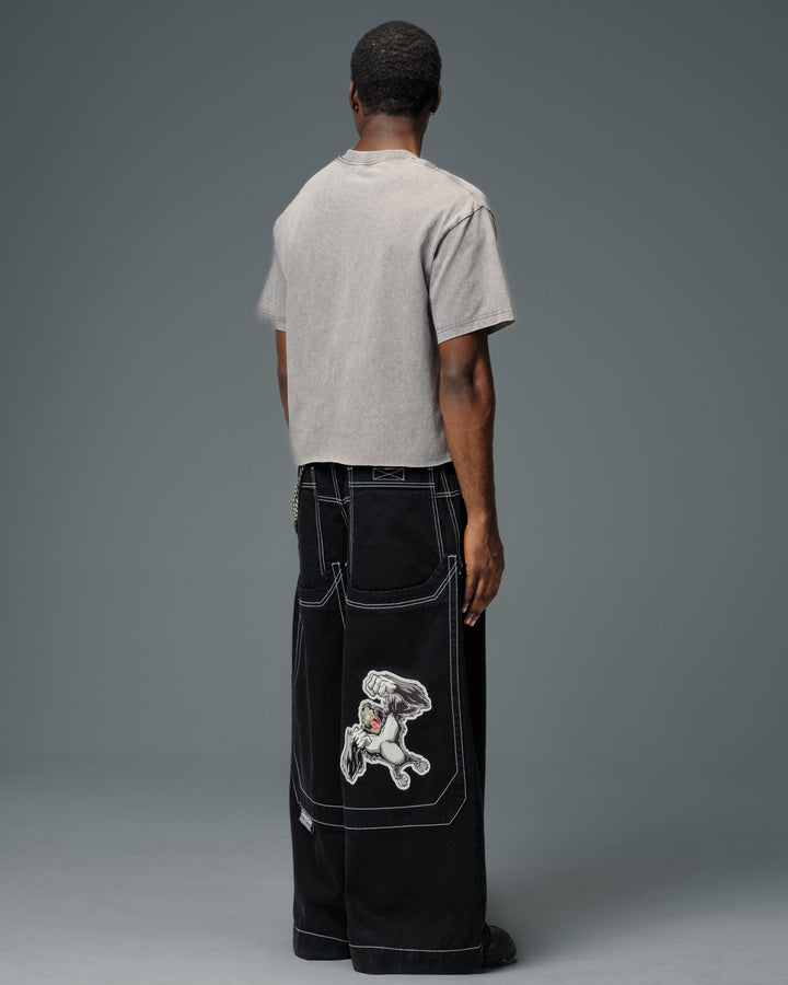 Silverback. 32". Jet Black.