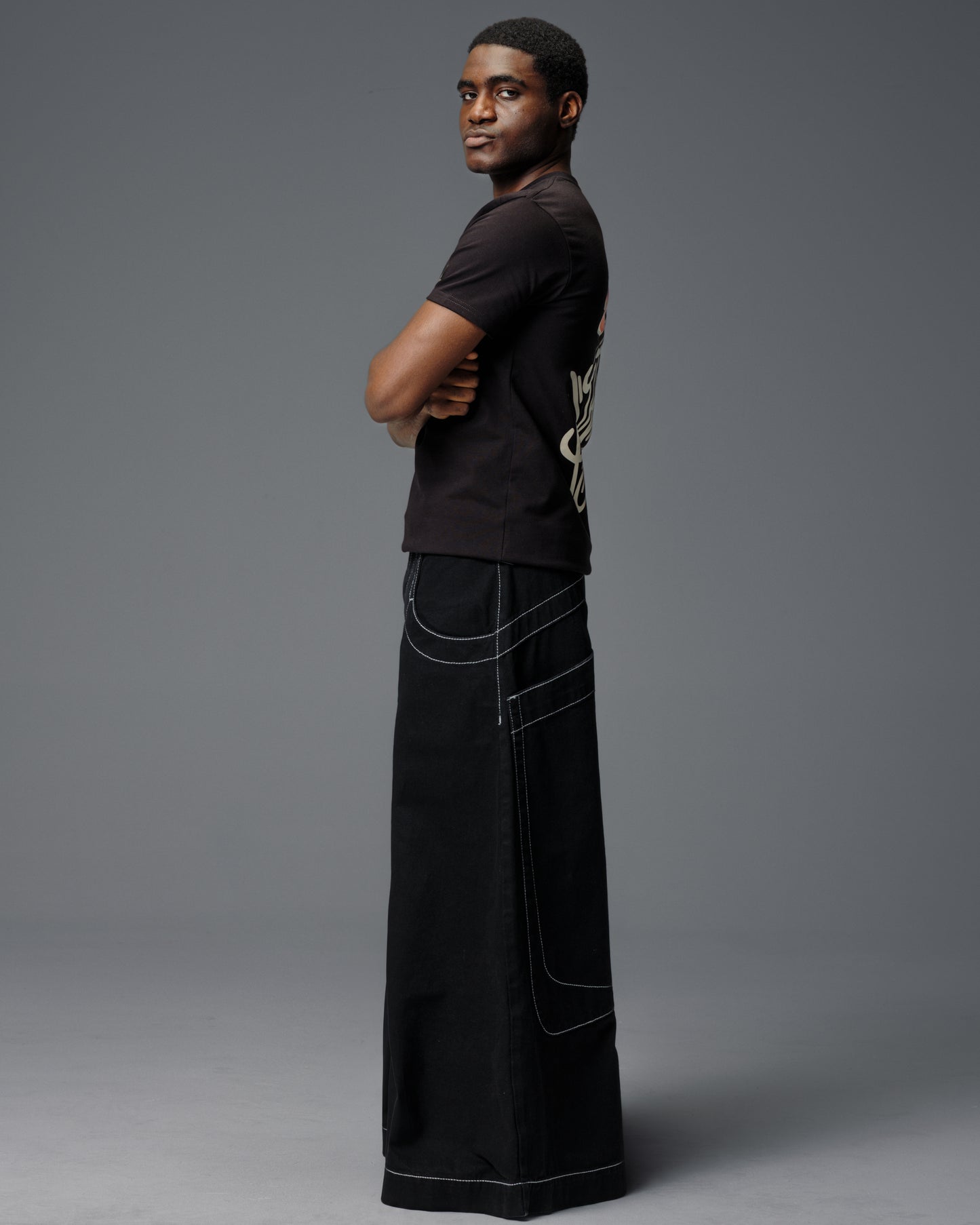 Convict. 50". Jet Black.