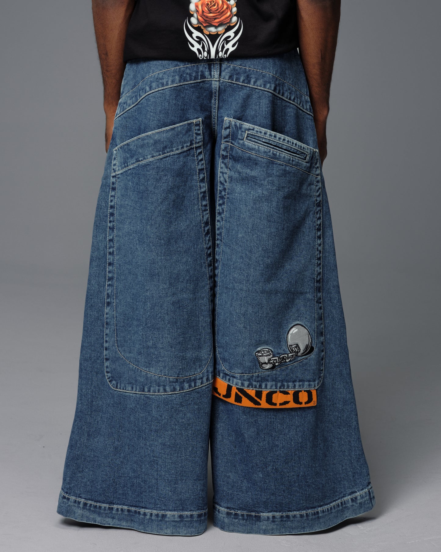 Convict. 50". Dark Stone.