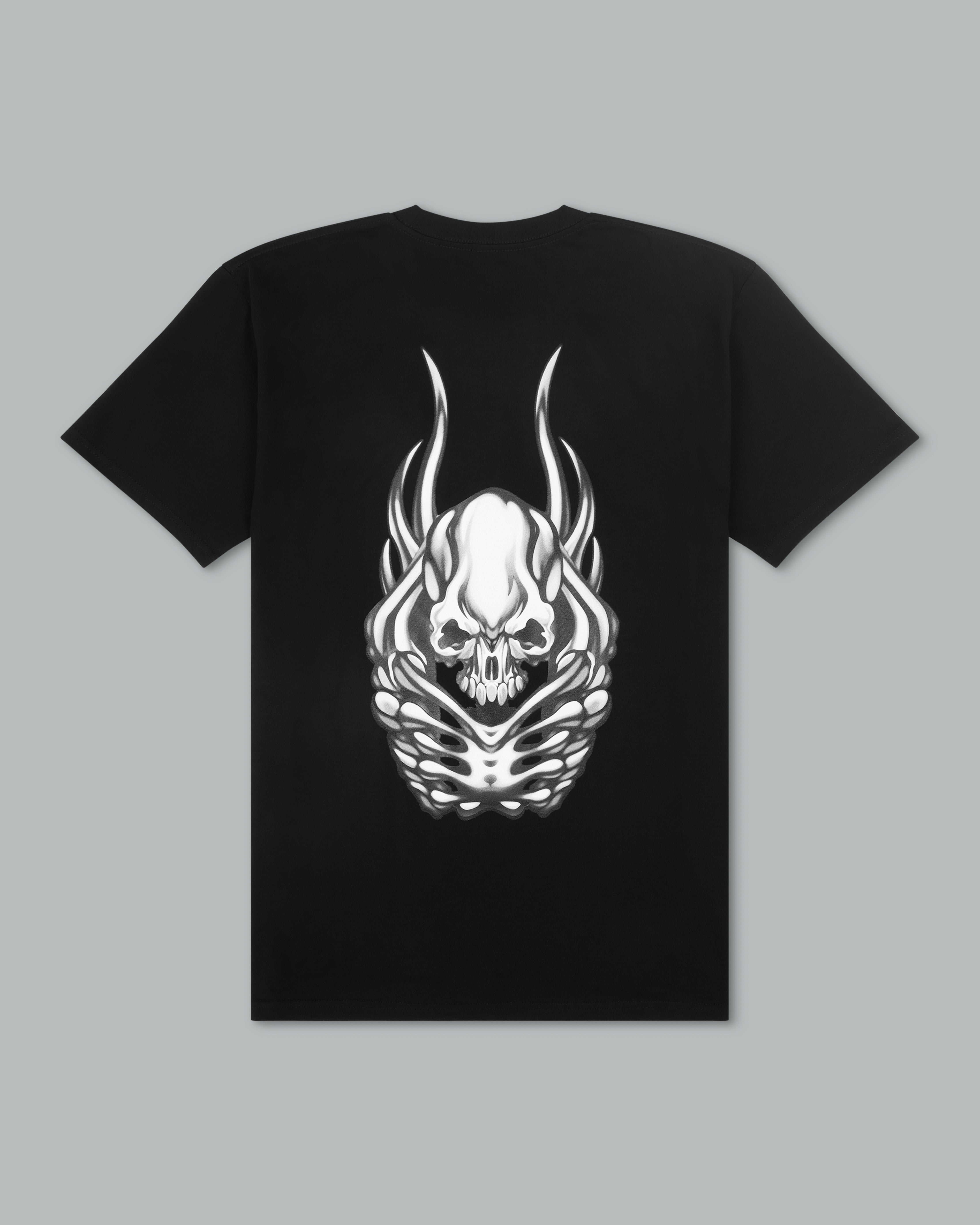 Alien Skull Tee. Black.