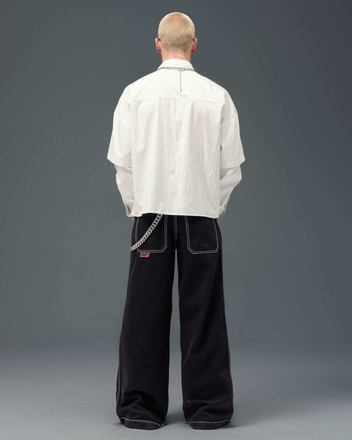 179 Pipes. 23". Jet Black.