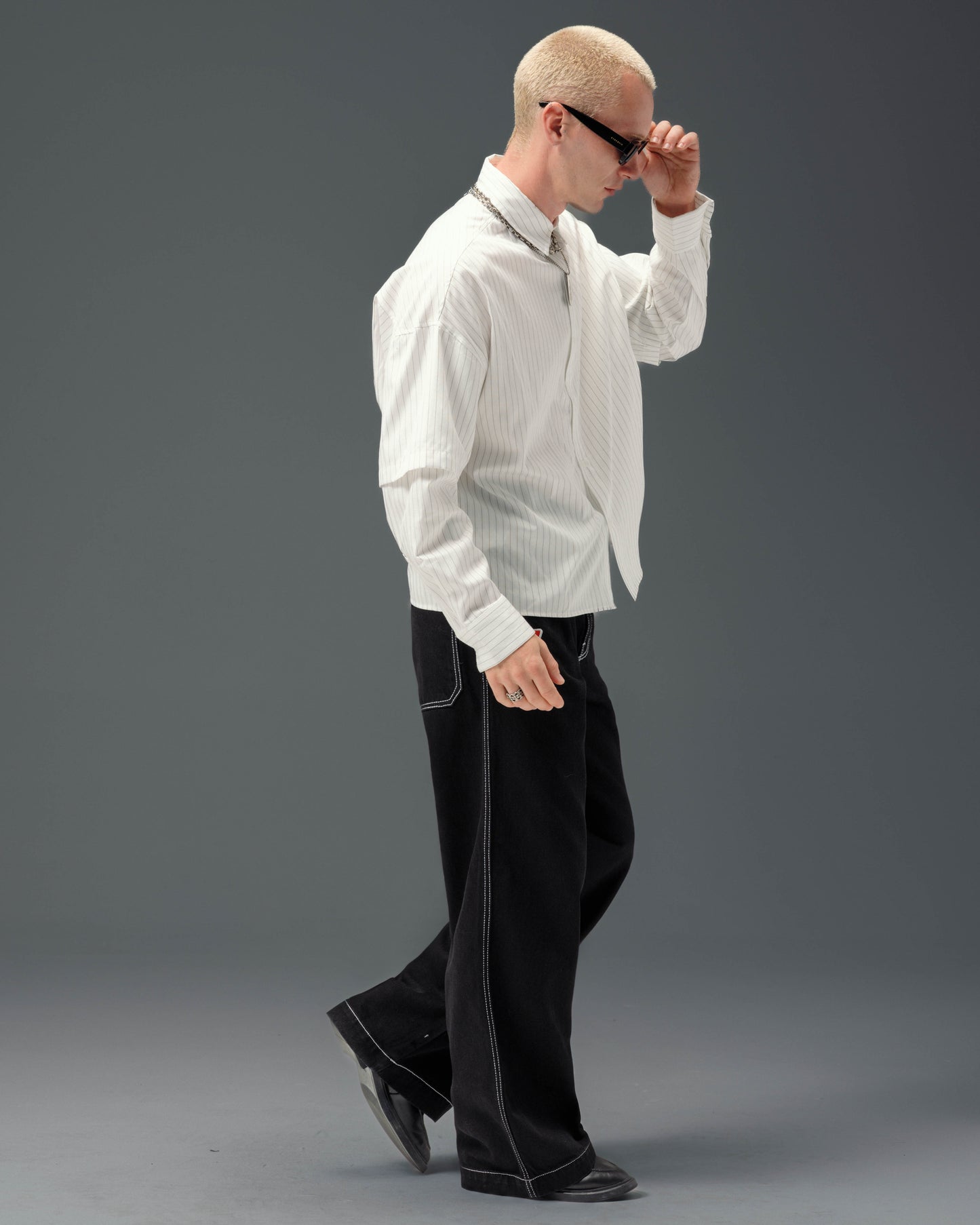 179 Pipes. 23". Jet Black.