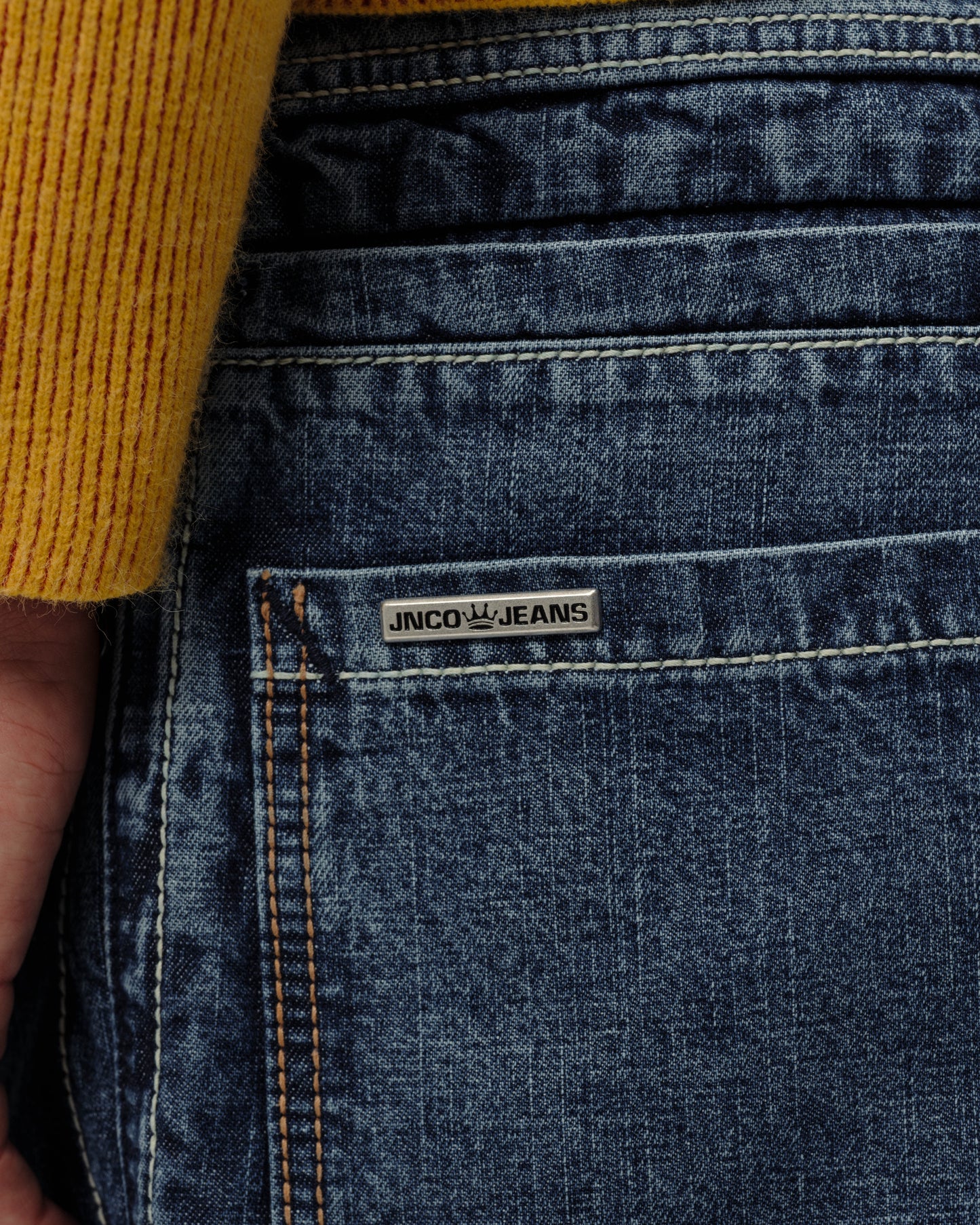 Royal. 23". Hand-Sand Dark Stone.