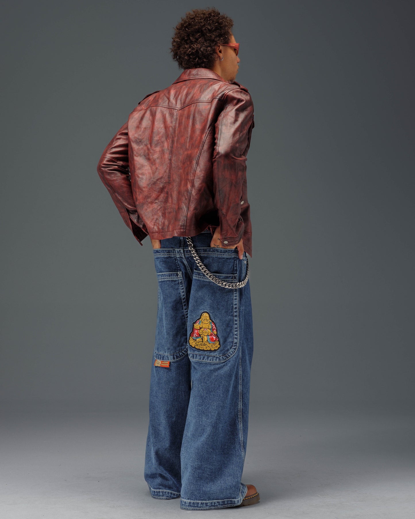 Buddha. 28". Dark Stone.