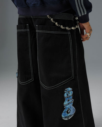 Battle. 30". Jet Black.