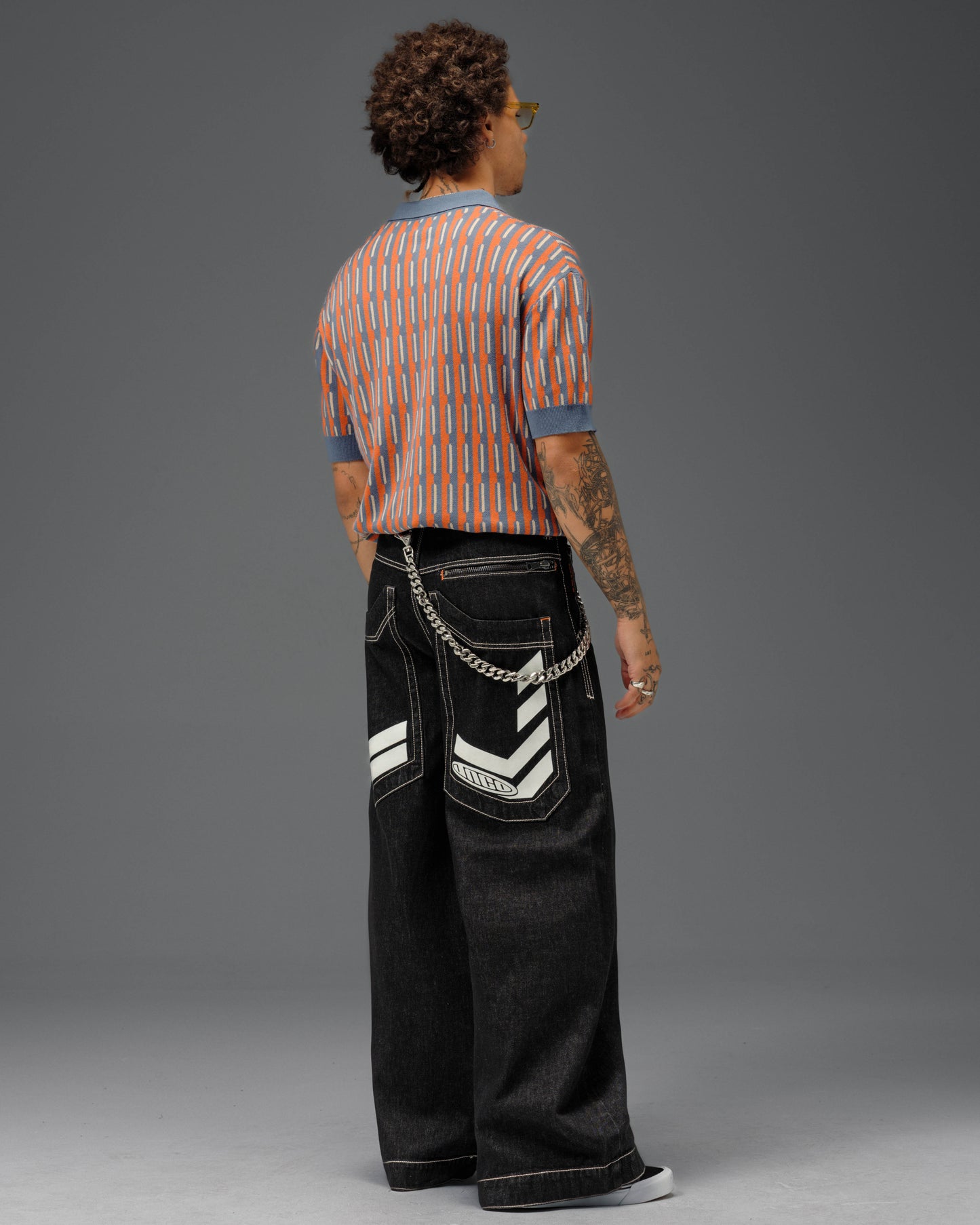 Wide Load. 30". Laser Black.