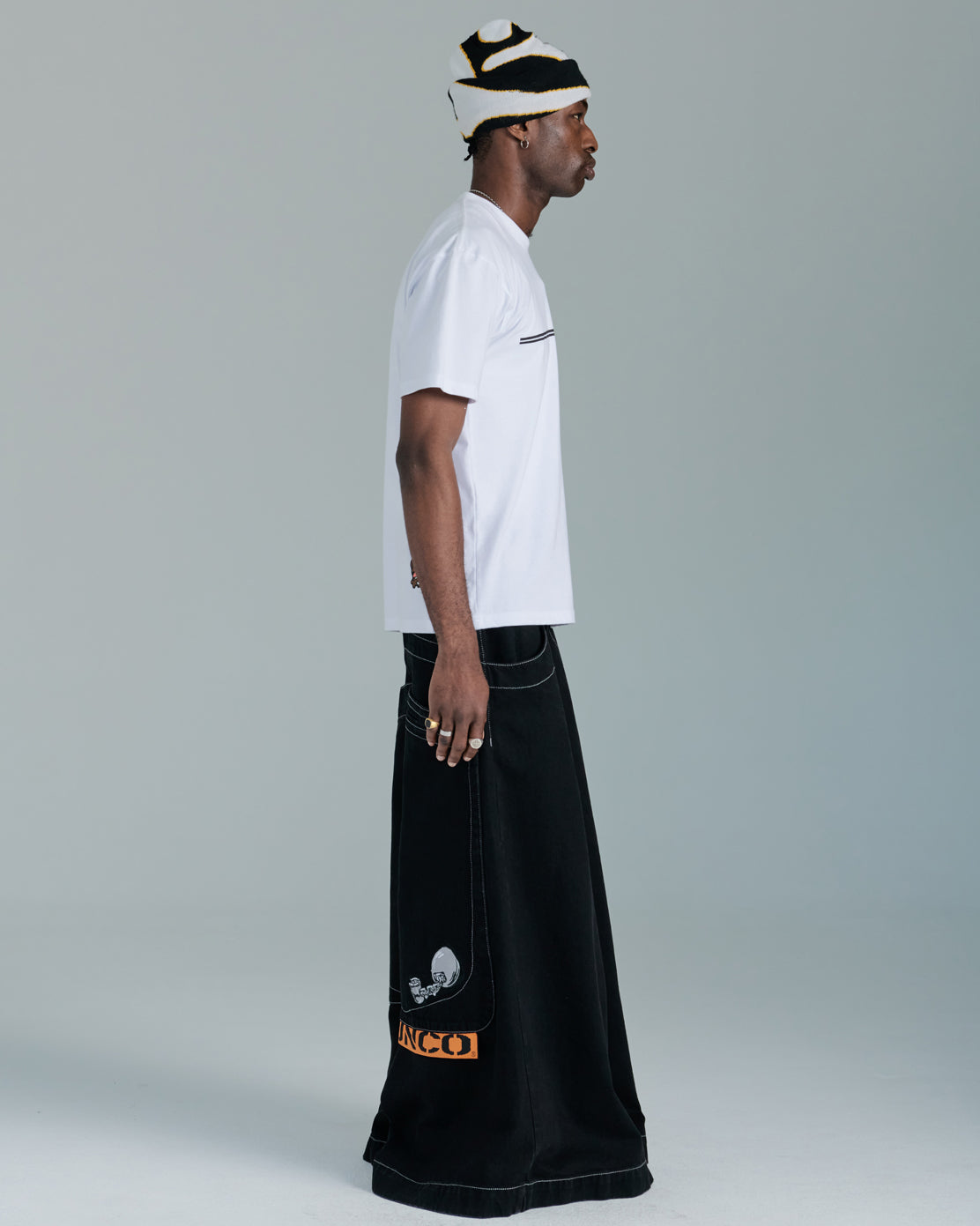 Convict. 50". Jet Black.