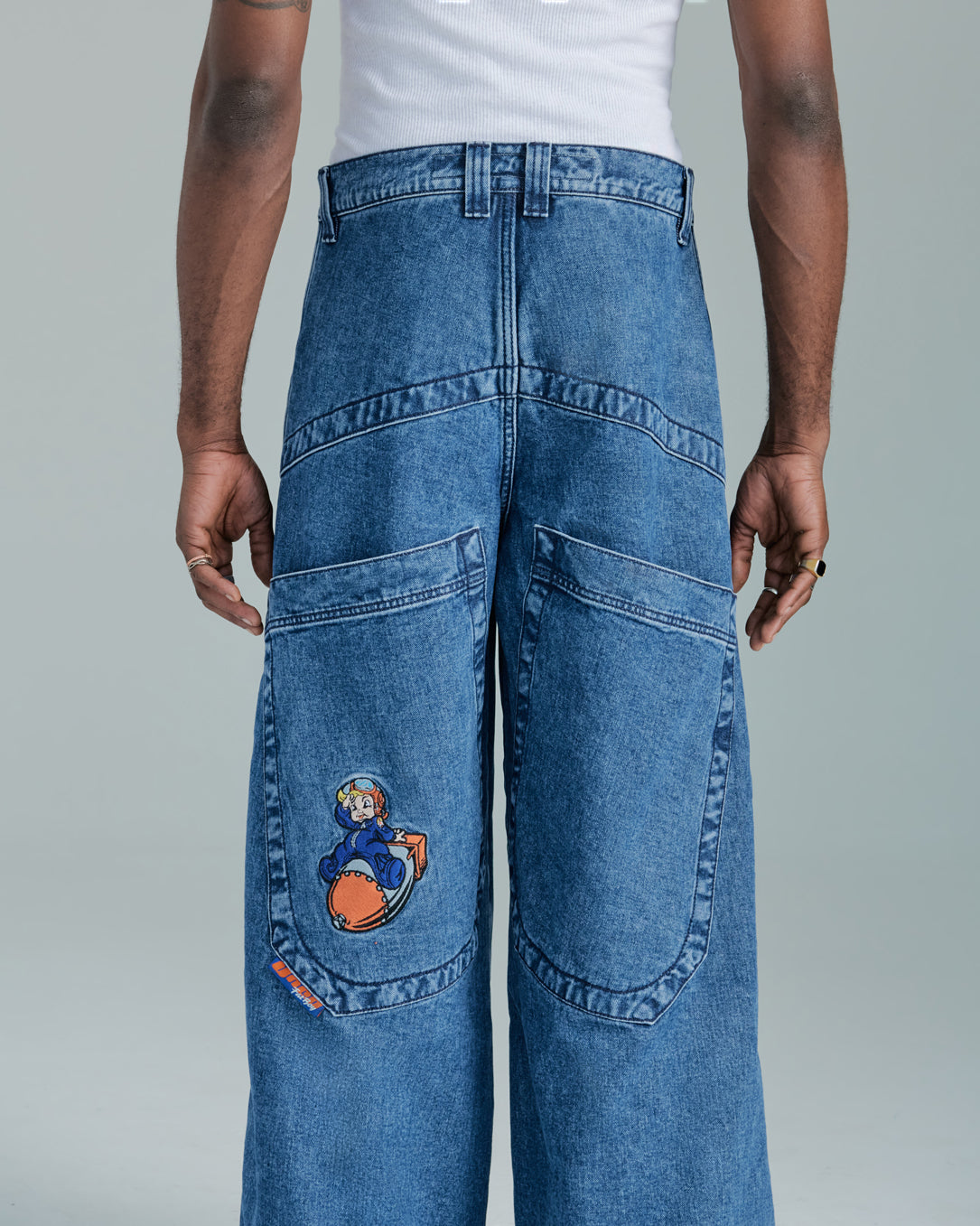 Vintage JNCO shops fatboy baggy skater jeans!