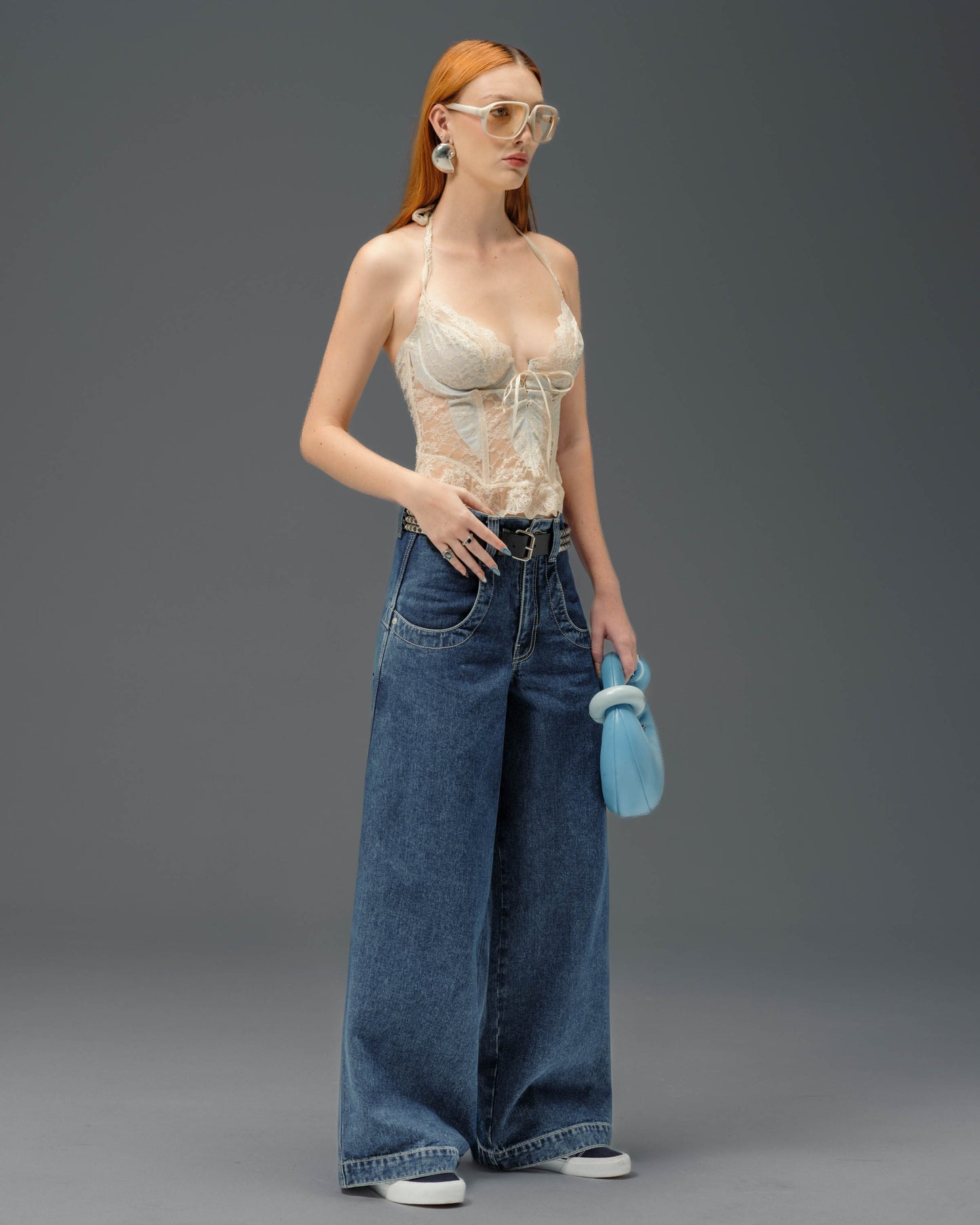 W Artistical Uprising. 26". Dark Stone.