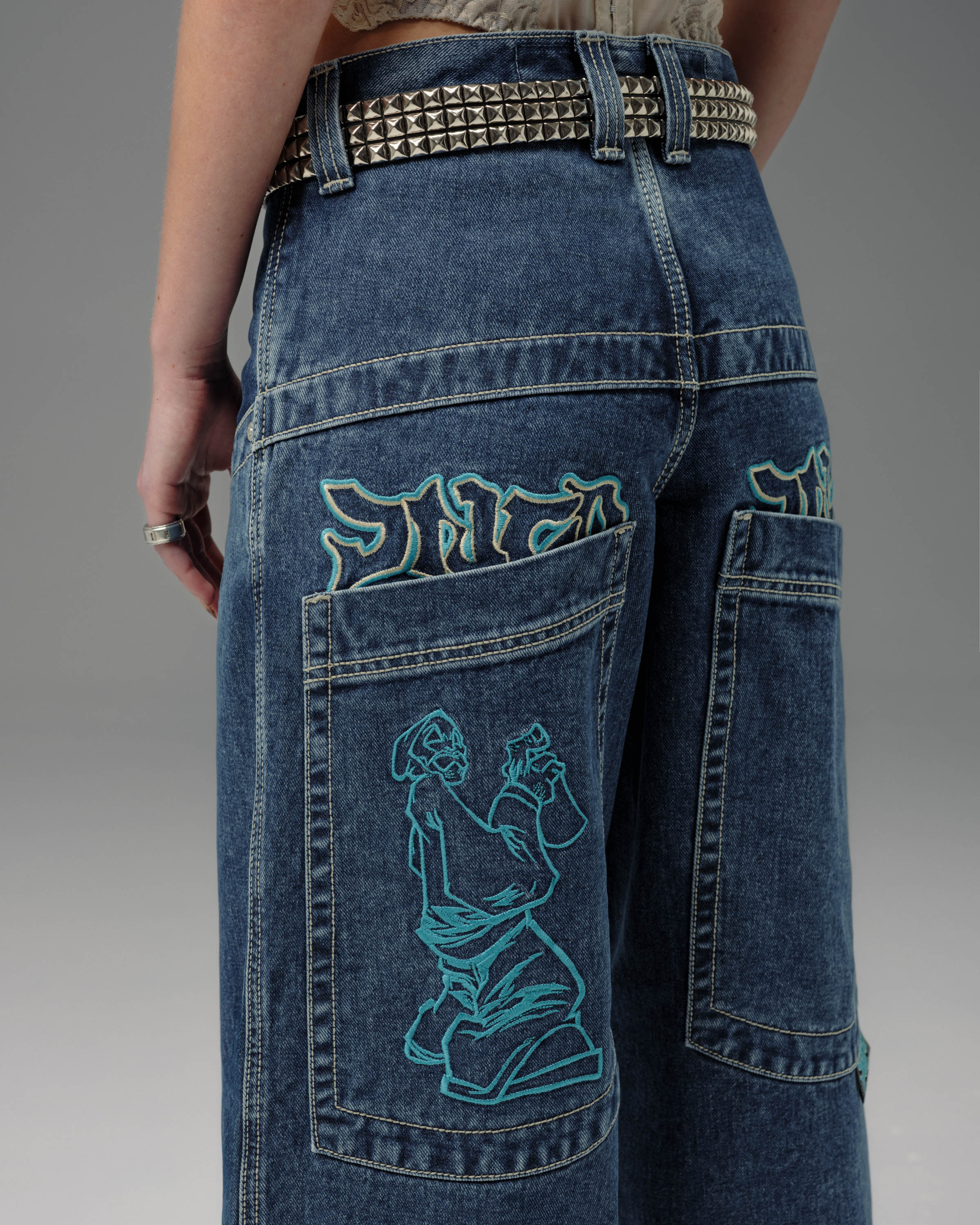 Artistical Uprising Jeans. 26