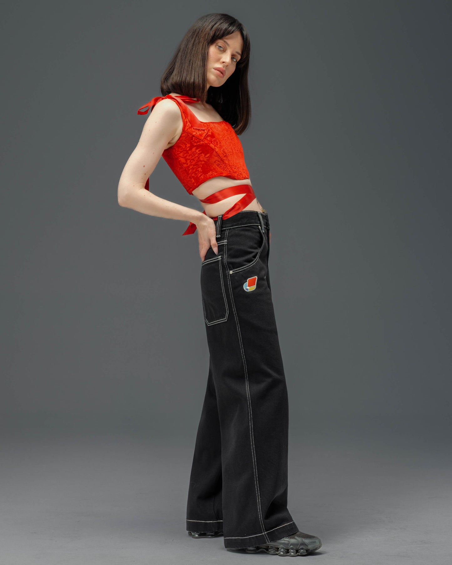 W179 Pipes. 23". Jet Black.