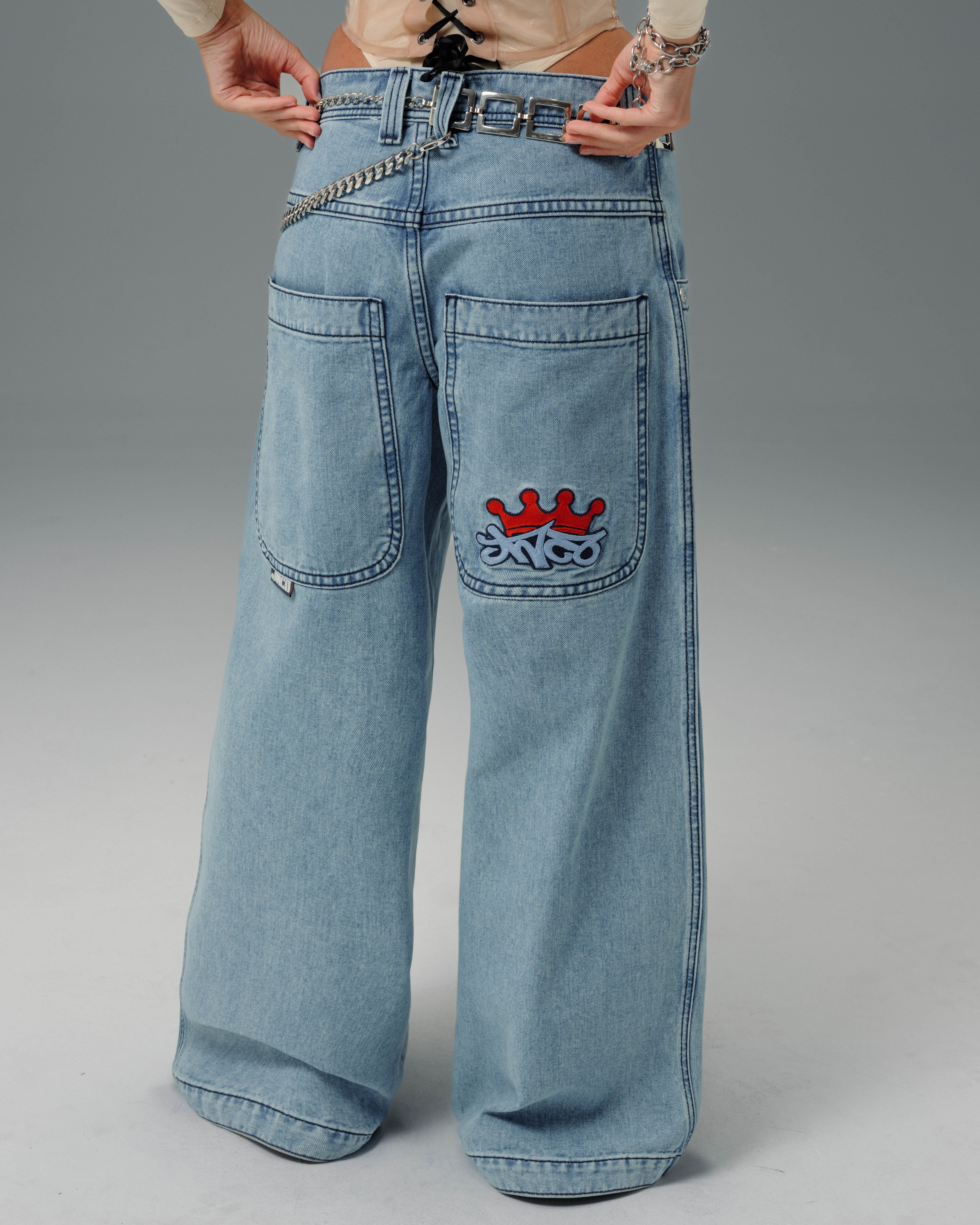 1101 Crown Cannon Jeans. 26