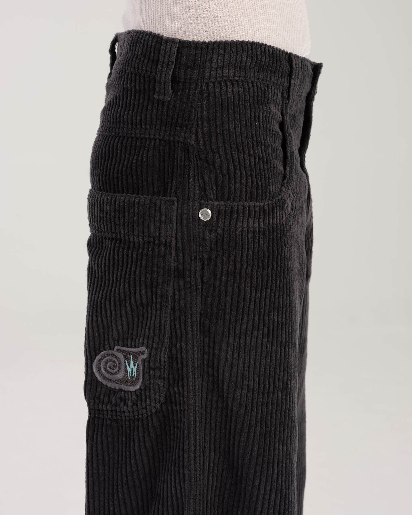 101 Twin Cannon. 26". 4 Wale Corduroy. Magnet.