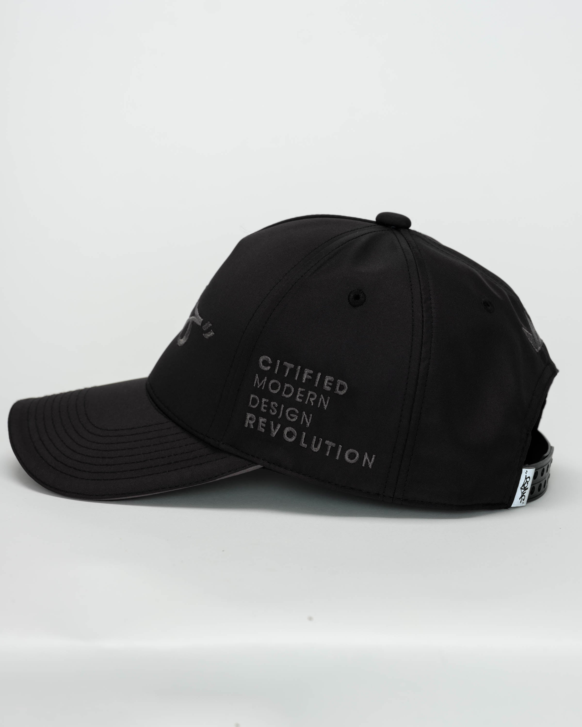 Graffiti Logo Hat. Magnet.