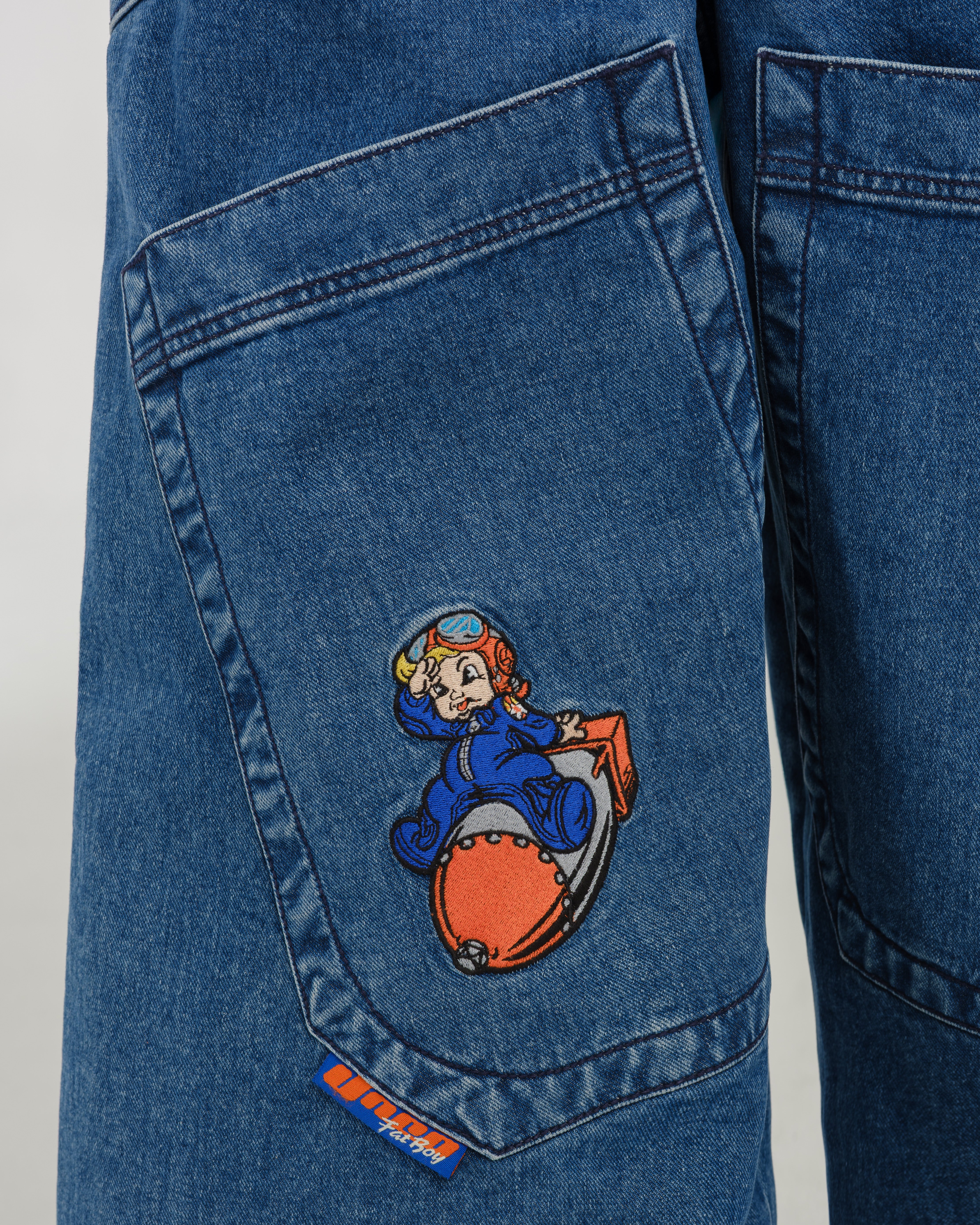 Fat Boy. 32”. Dark Stone. – JNCO Los Angeles