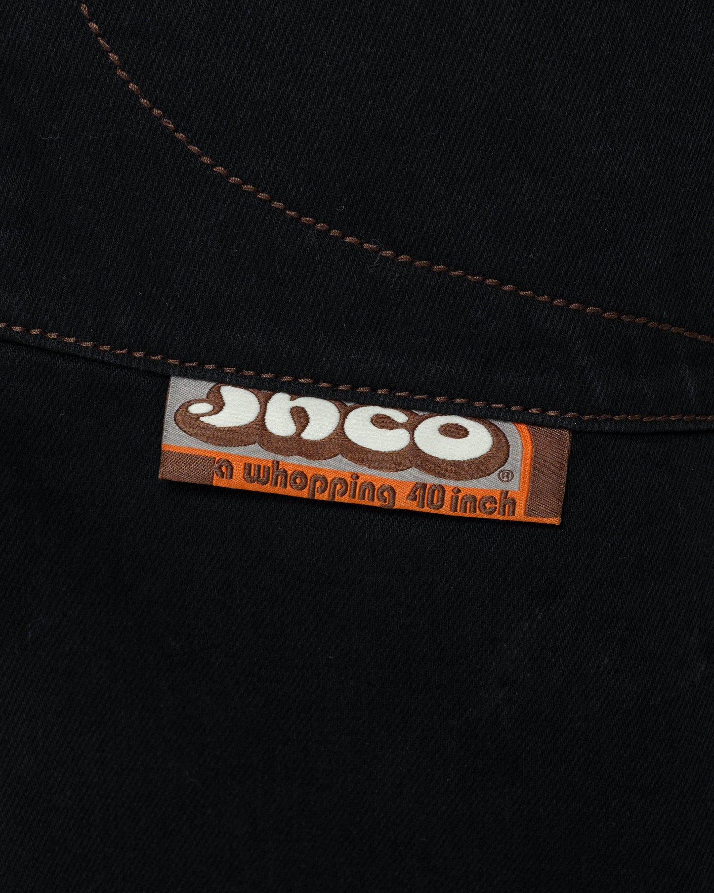 Mammoth. 40". Jet Black.
