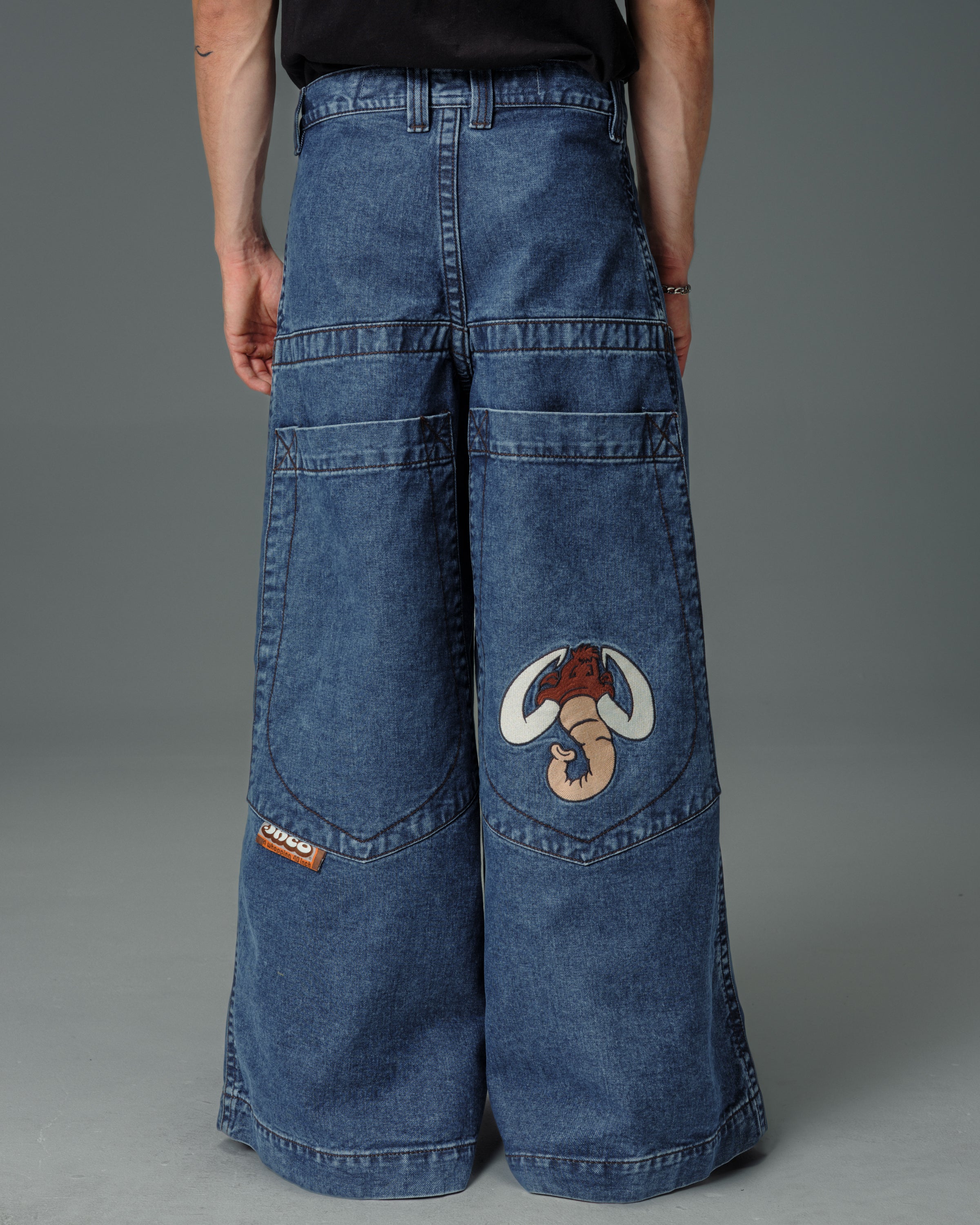 Mammoth Jeans. 40