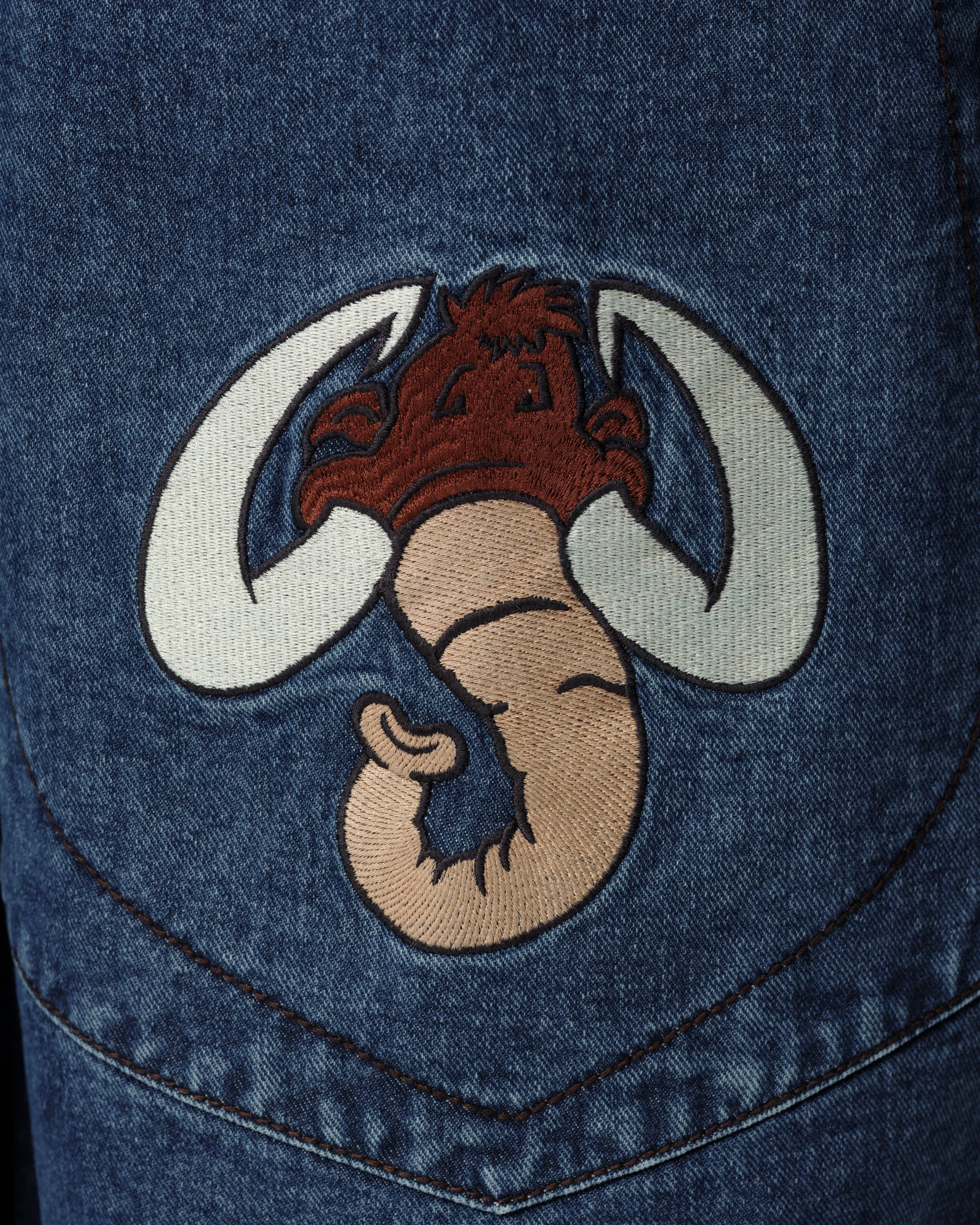 Mammoth Jeans. 40
