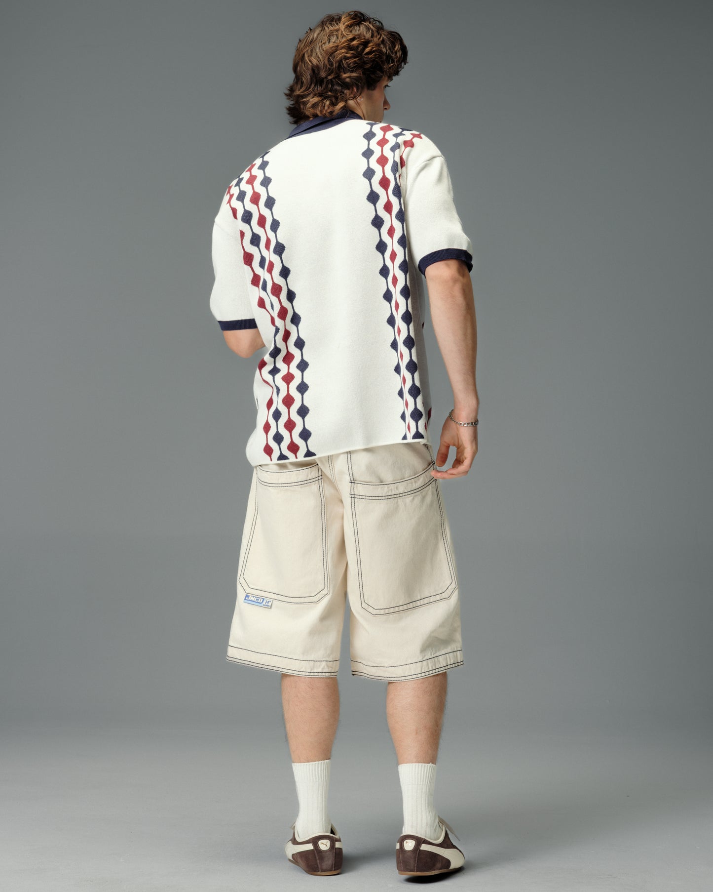 King Shorts. 14". Natural.