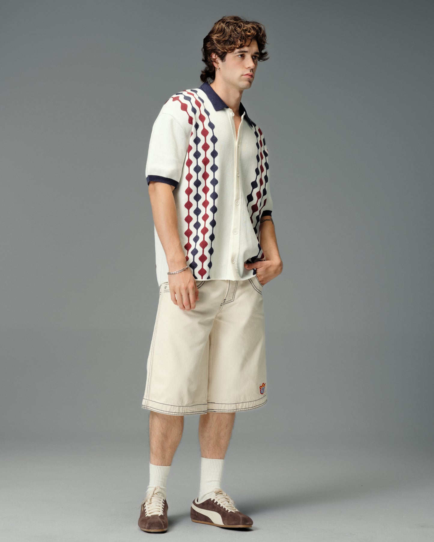King Shorts. 14". Natural.