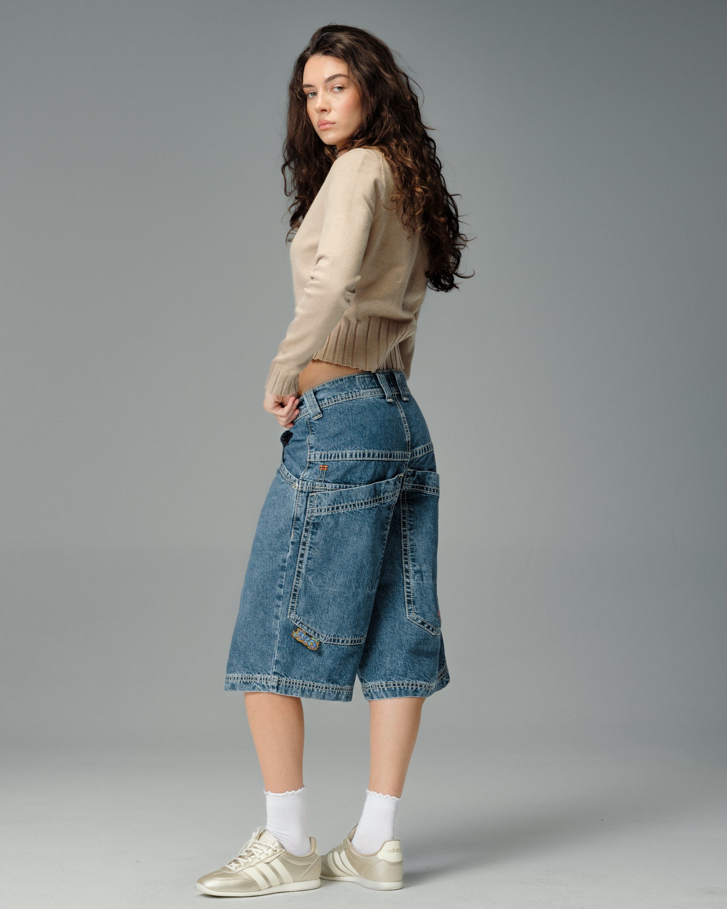 W Wizard Shorts. 15" Inseam. Dark Stone.