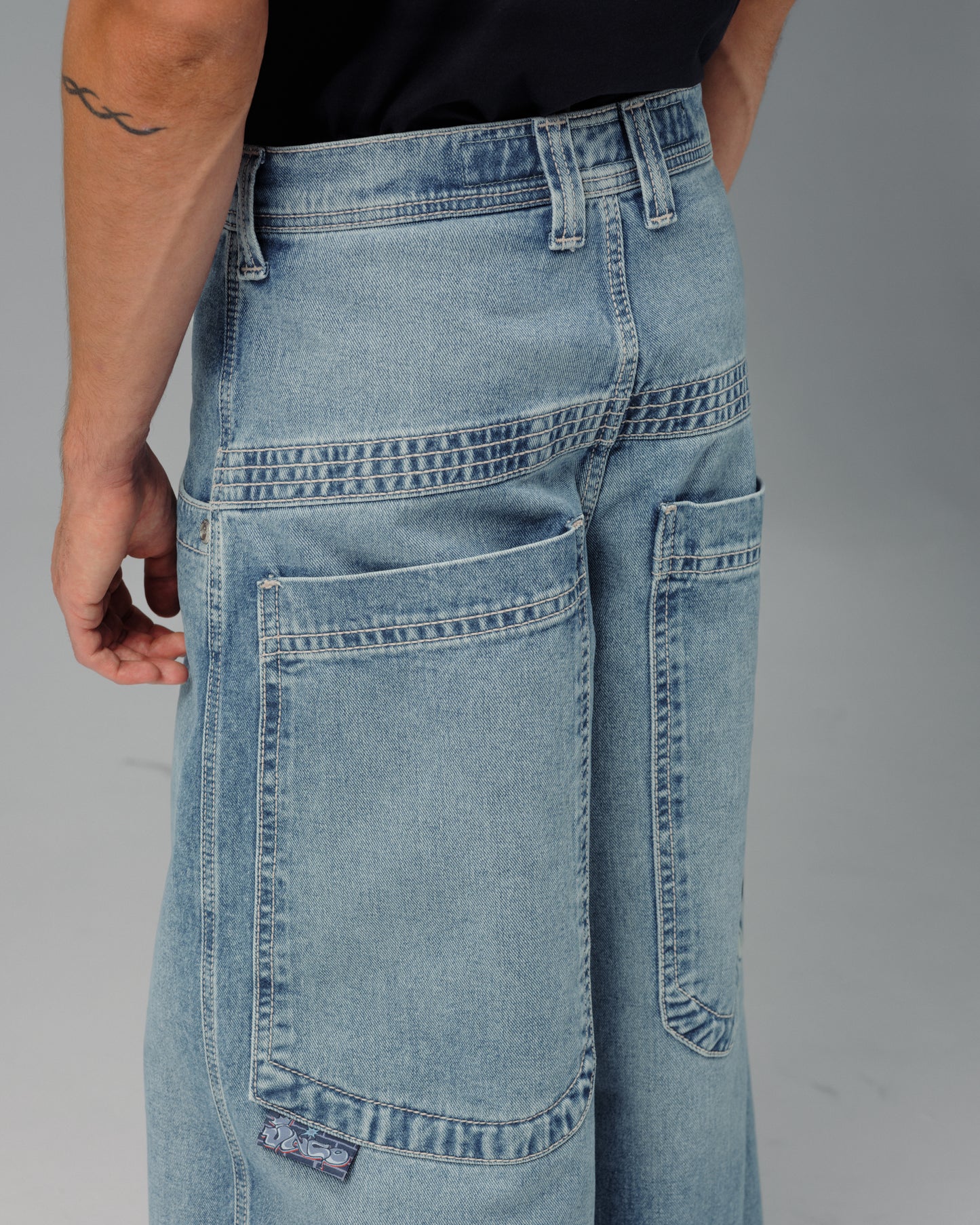 Jester. 26". Vintage Stone.