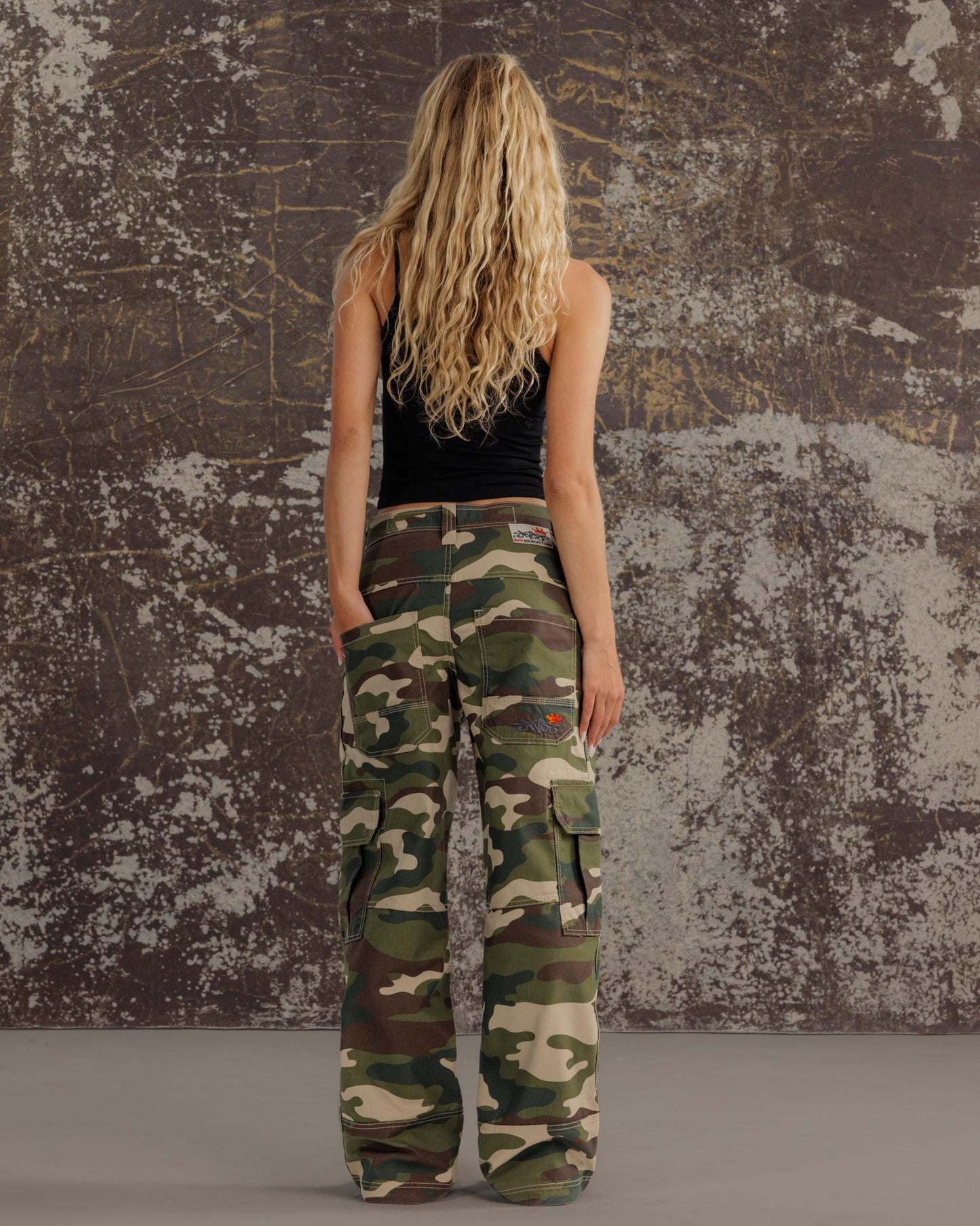W Indicator Cargo Pants. 22". Swamp Camo.