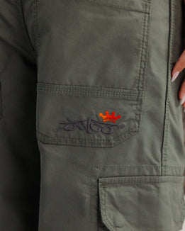 W Indicator Cargo Pants. 22". Olive.