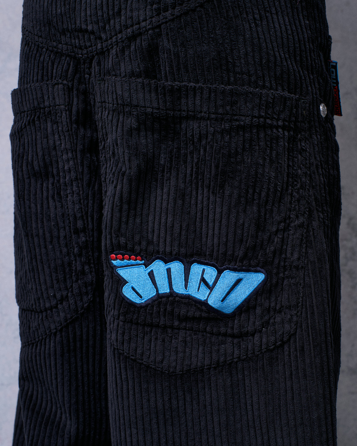 169 Low Down. 20". 4 Wale Corduroy. Black.