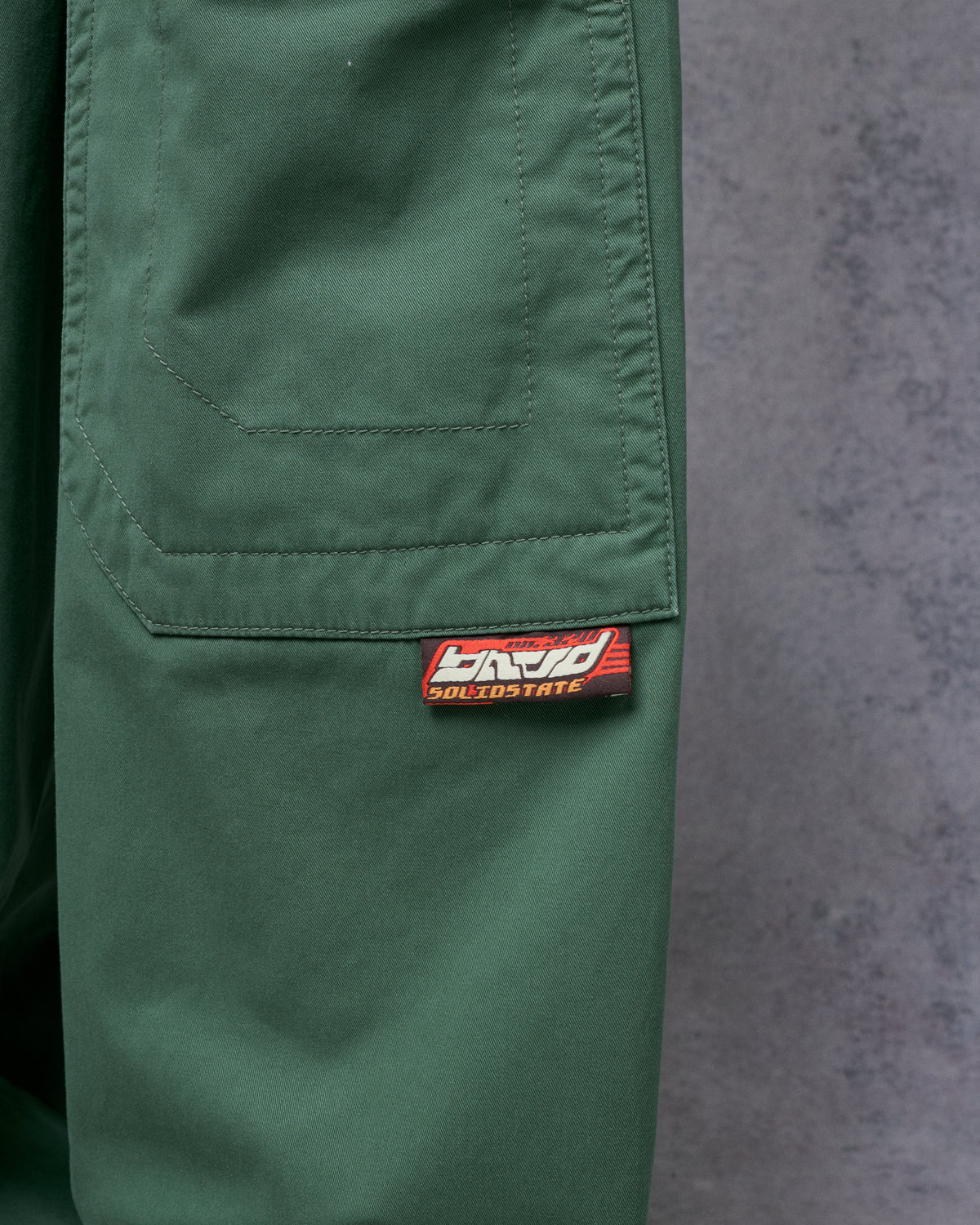 Auto Cue. 28". Army Green Twill.