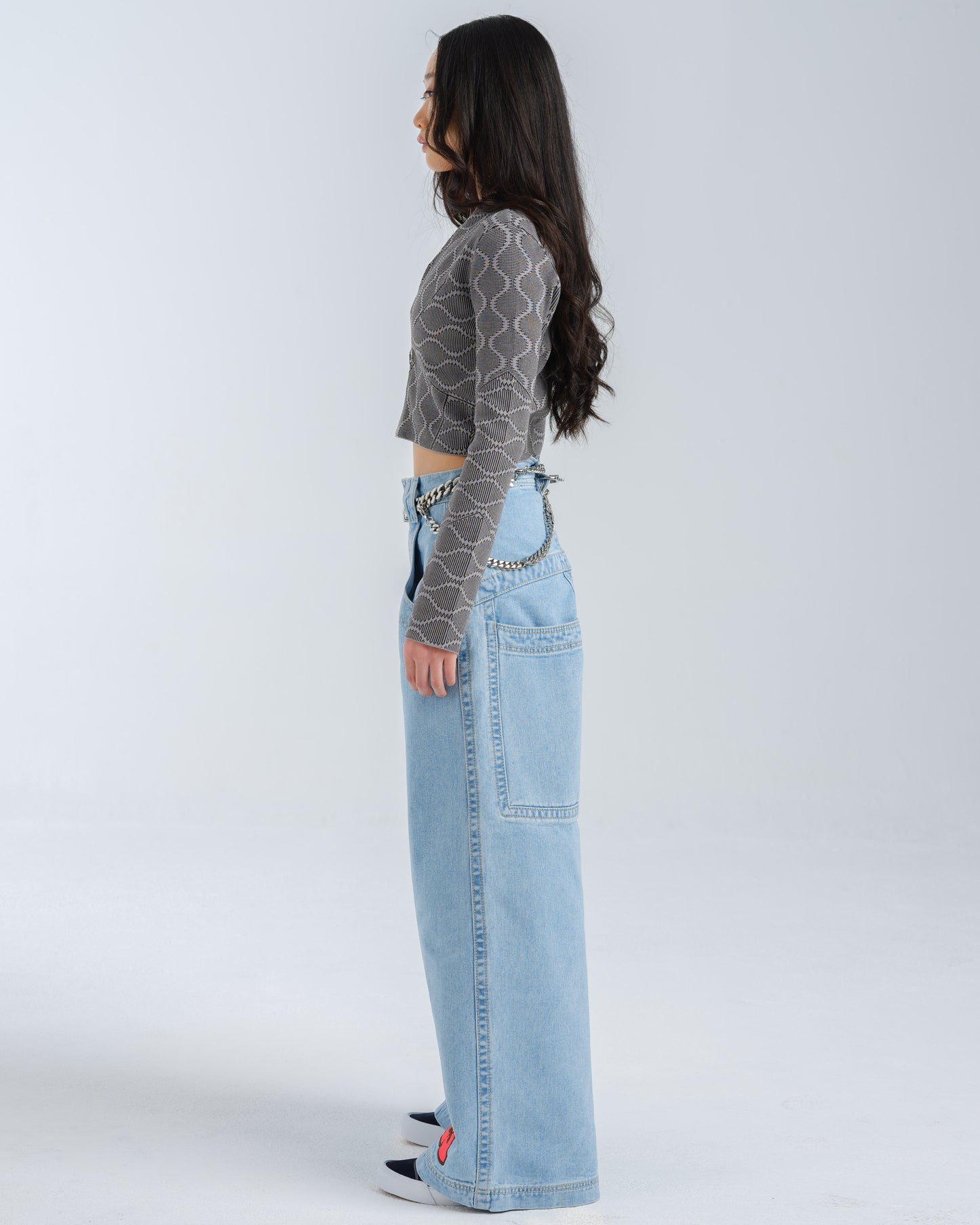 W117 King. 28". Vintage.