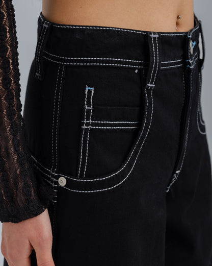 W Battle. 30". Jet Black.