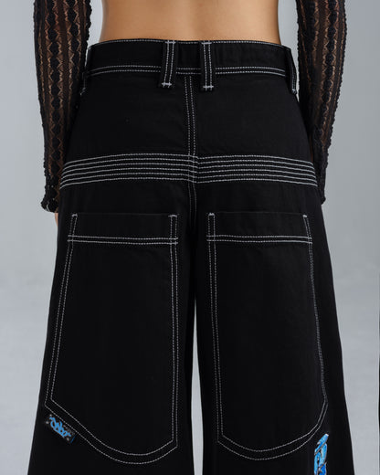 W Battle. 30". Jet Black.