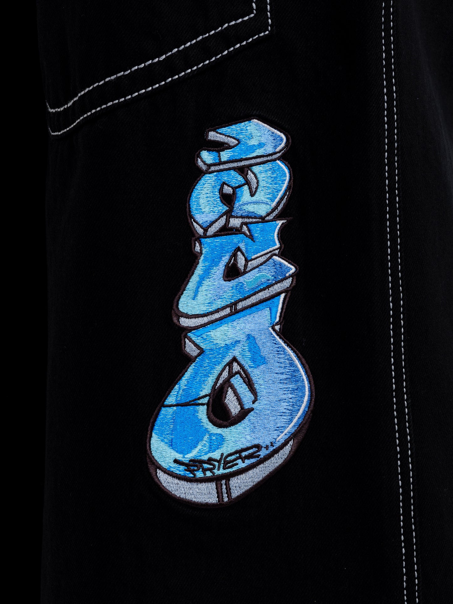 W Battle. 30". Jet Black.