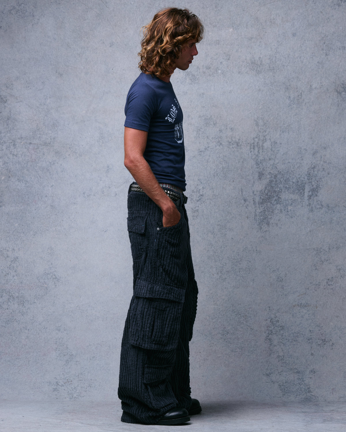 Legacy. 24". 2 Wale Corduroy. Magnet.