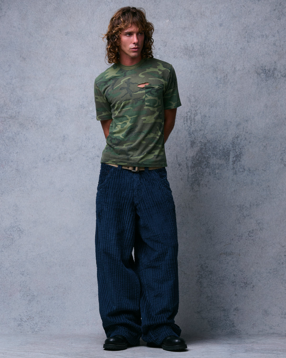 Wizard. 24". 2 Wale Corduroy. Navy.